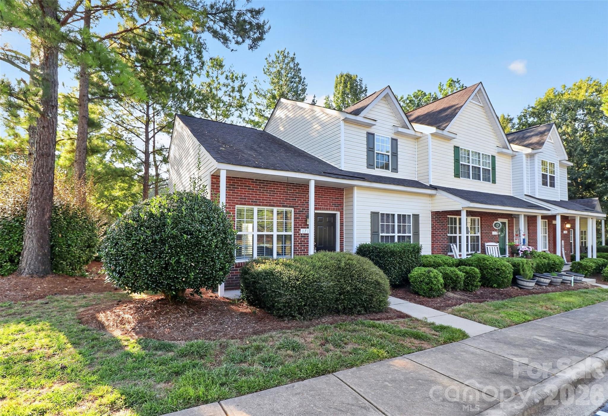 1712 Pergola Place — Charlotte