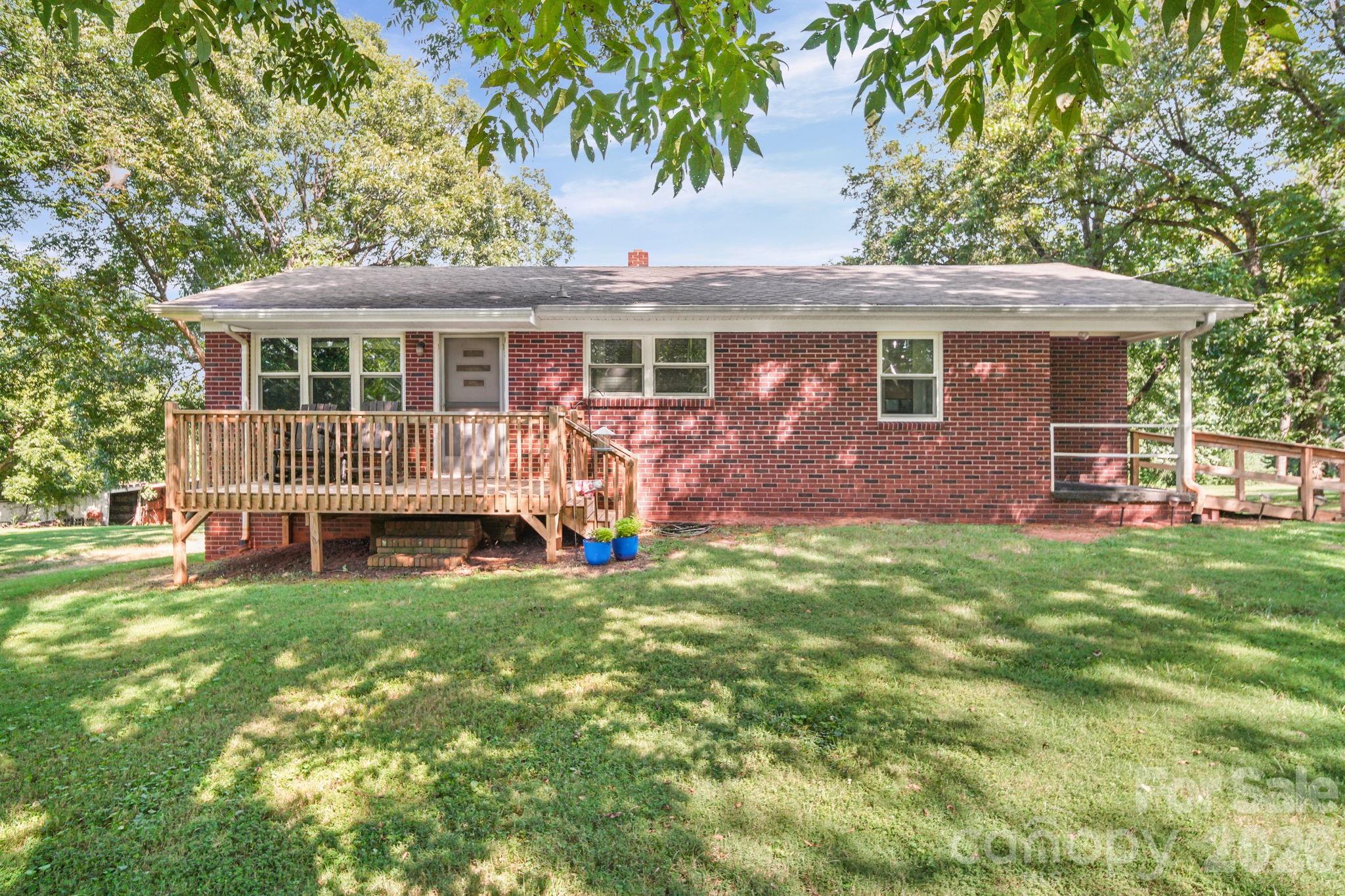 120 Kirkwood Drive — Concord