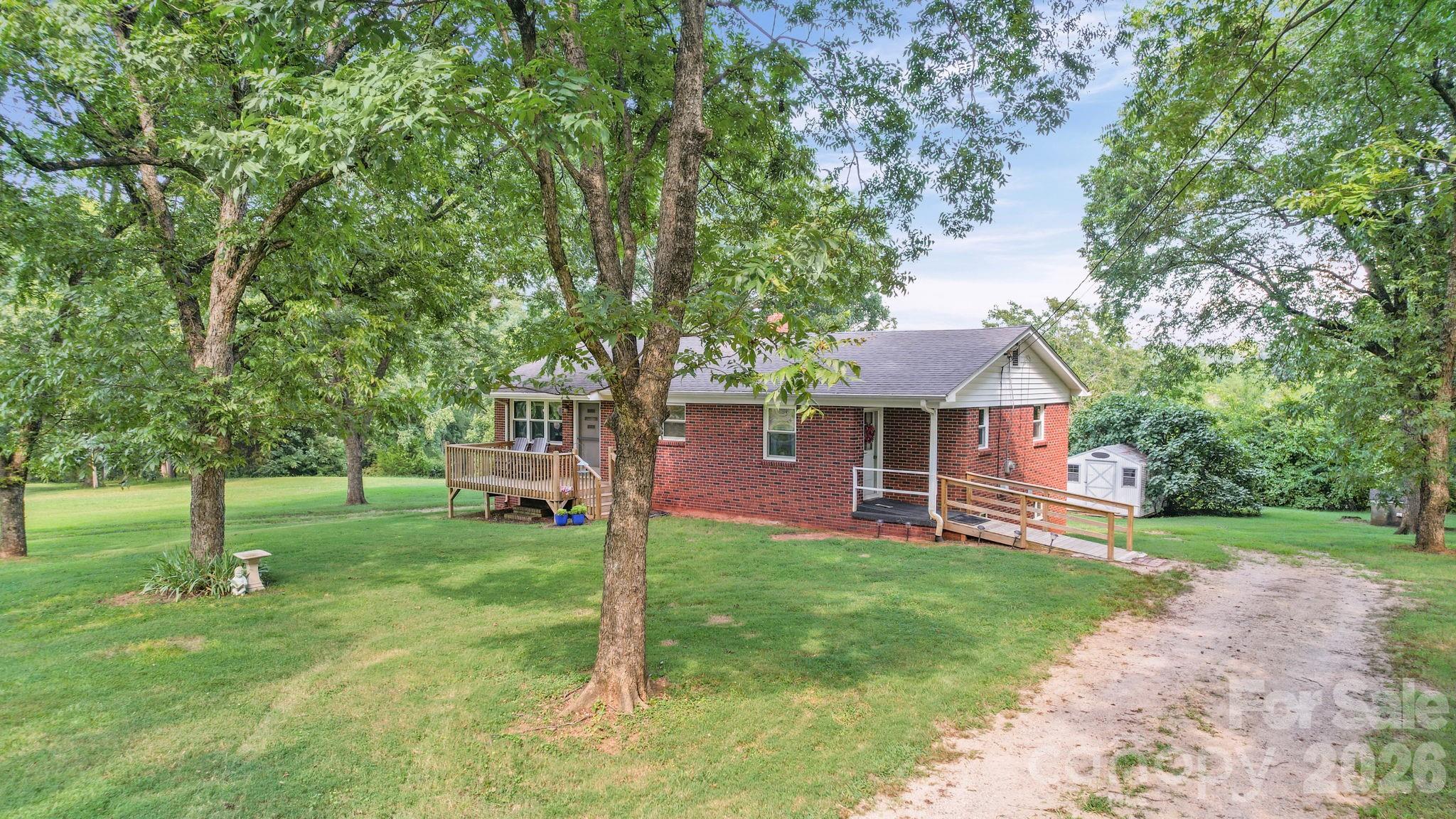120 Kirkwood Drive — Concord