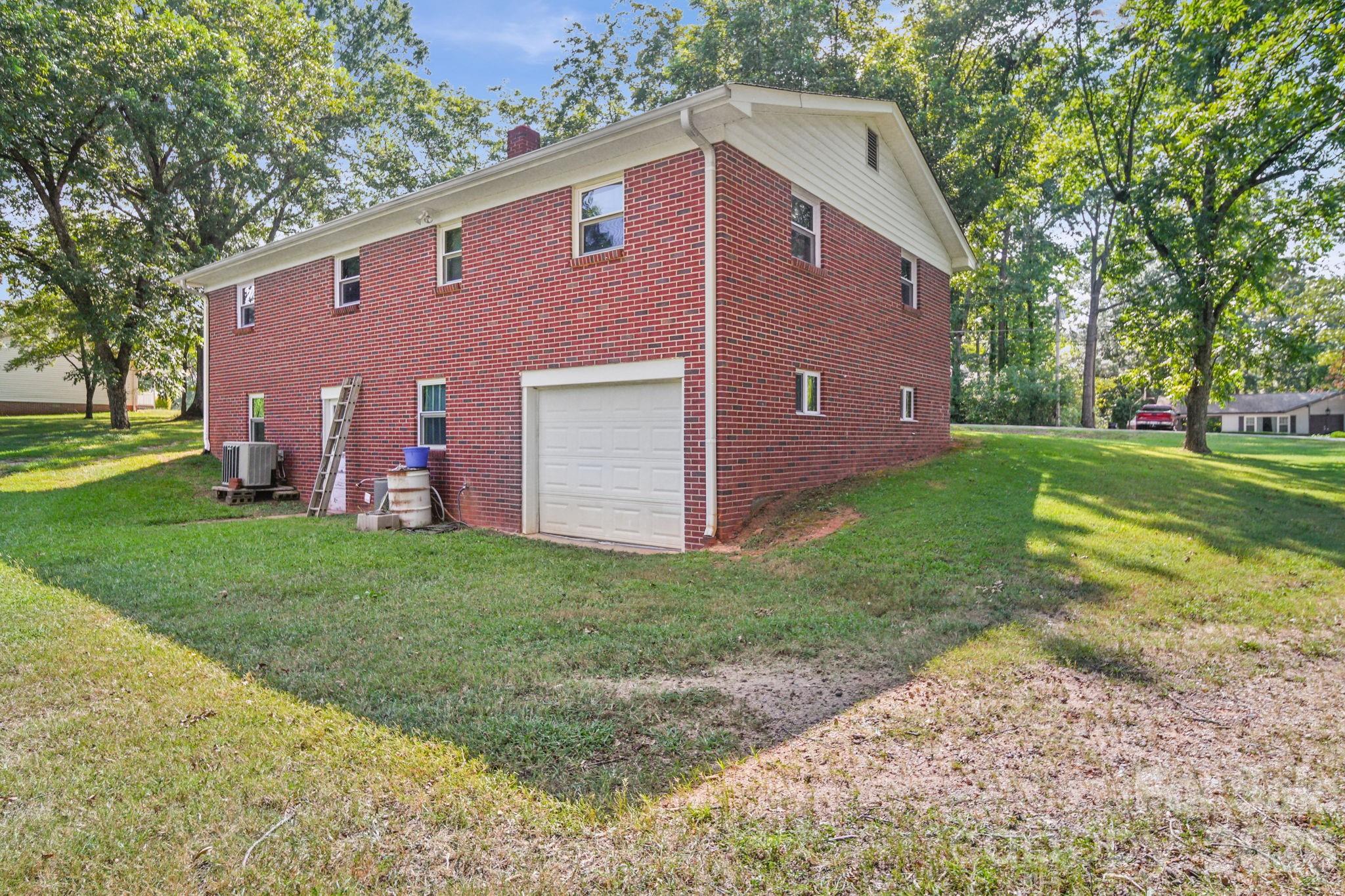 120 Kirkwood Drive — Concord