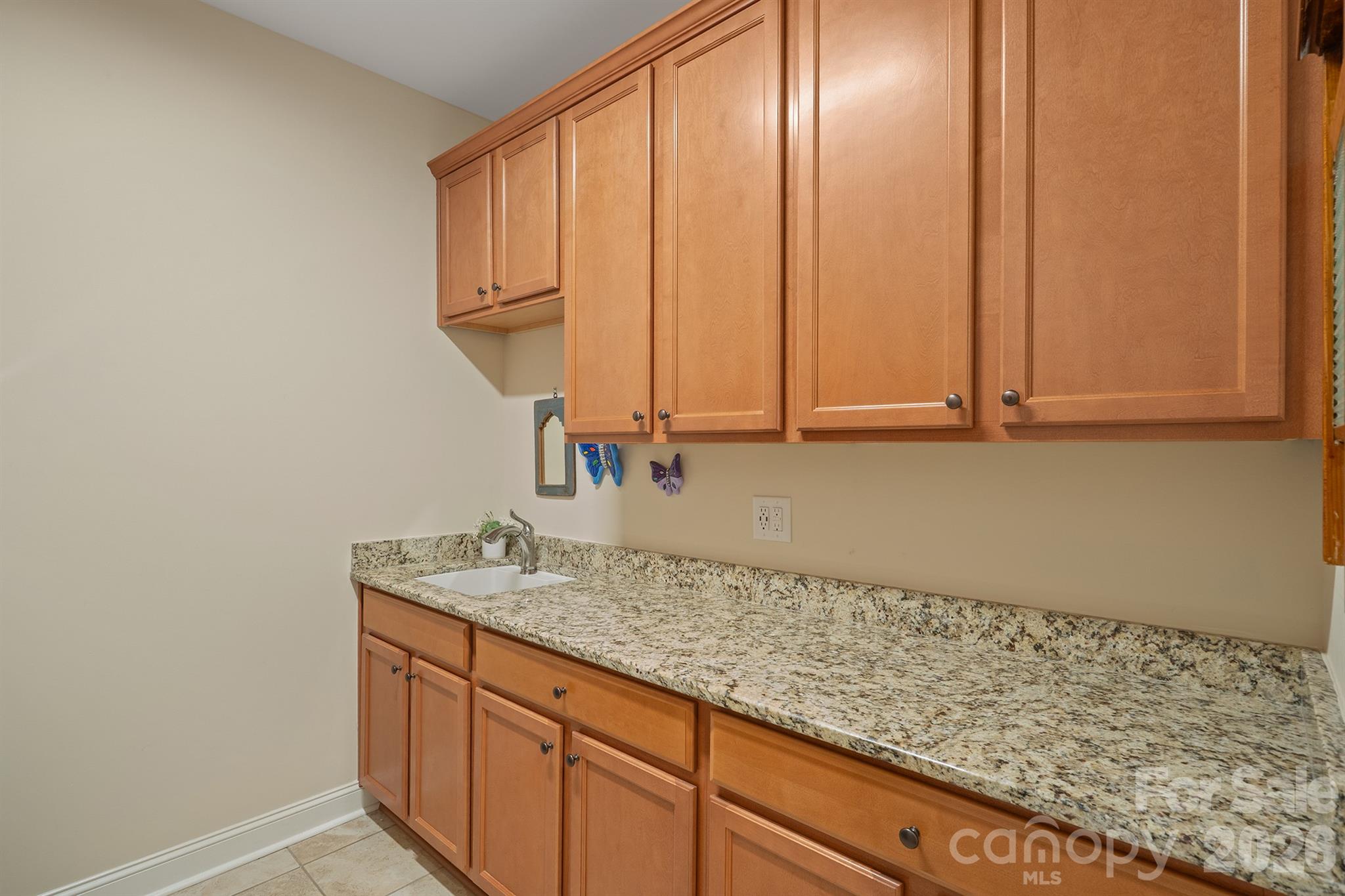 2205 Lincolnshire Lane — Waxhaw