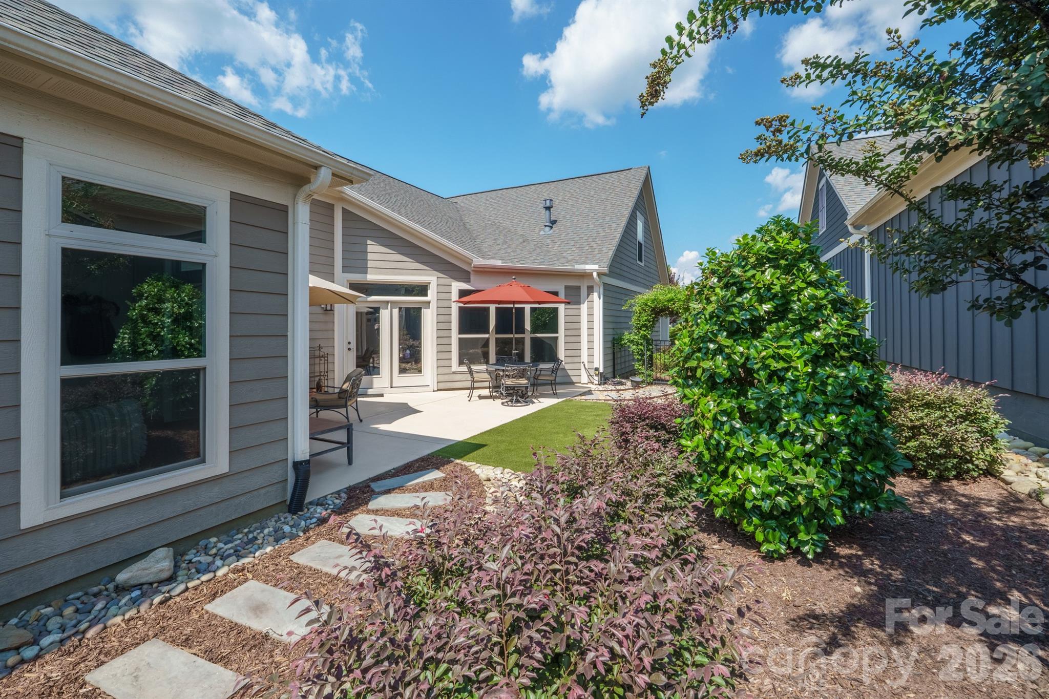 2205 Lincolnshire Lane — Waxhaw