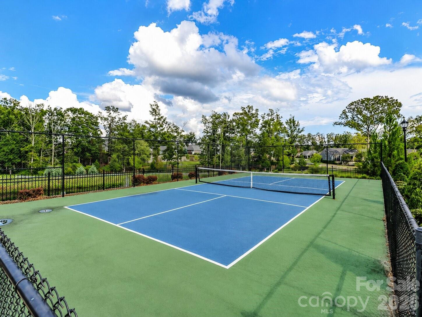 2205 Lincolnshire Lane — Waxhaw