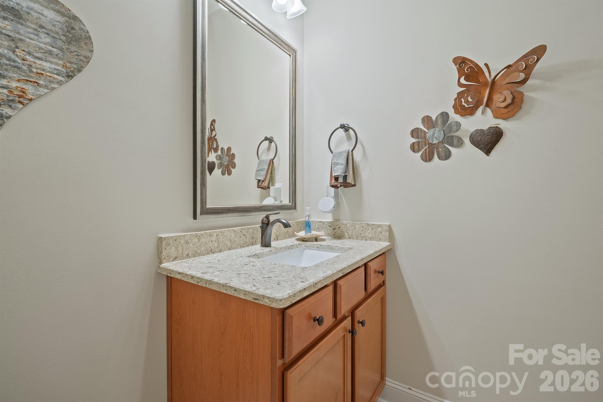 2205 Lincolnshire Lane — Waxhaw