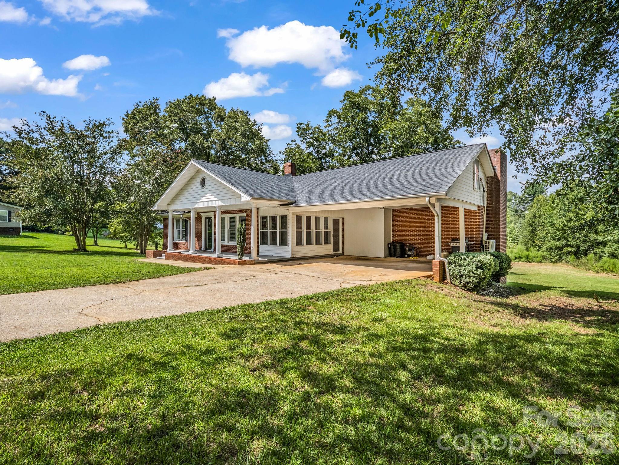 1544 OLD US 221A Highway — Mooresboro