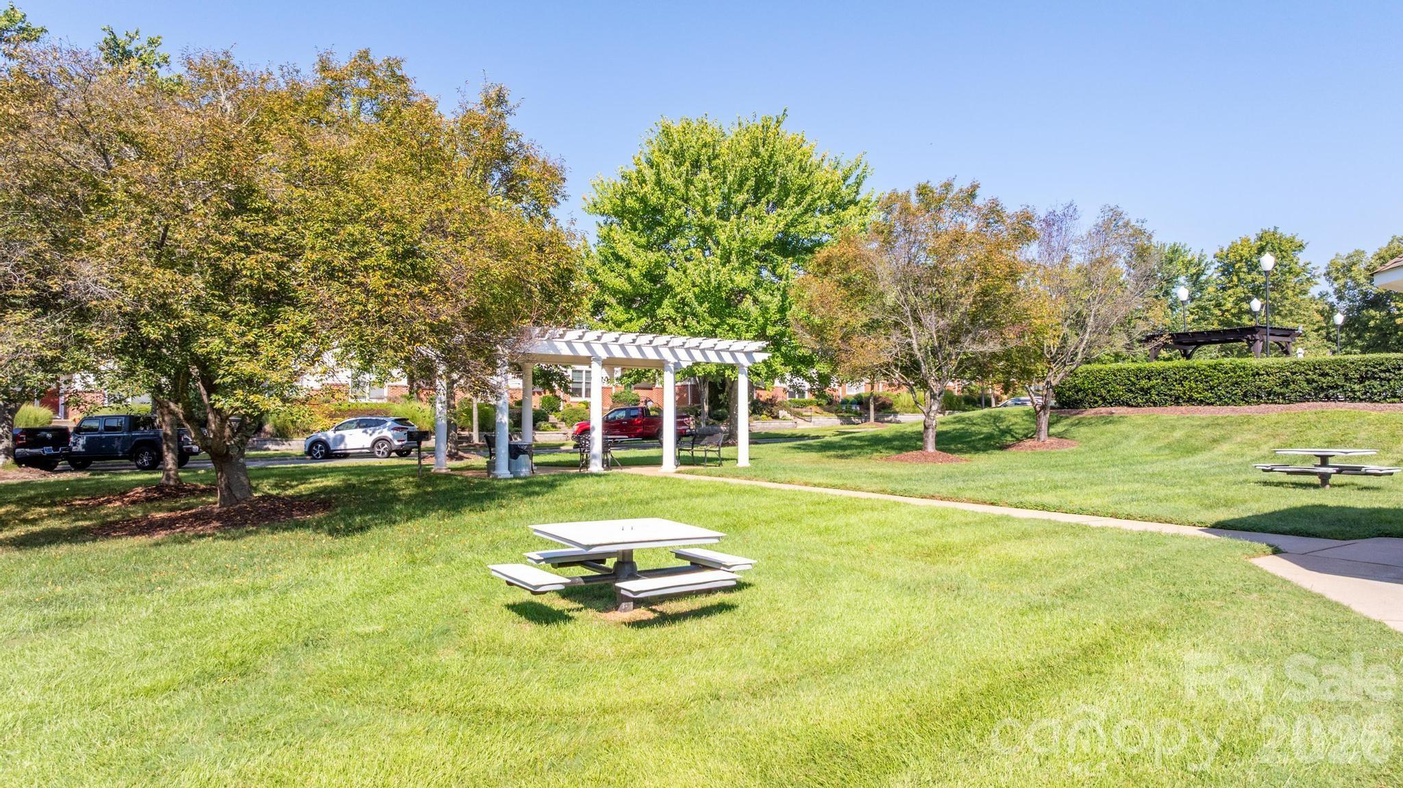16638 Amberside Road E — Cornelius