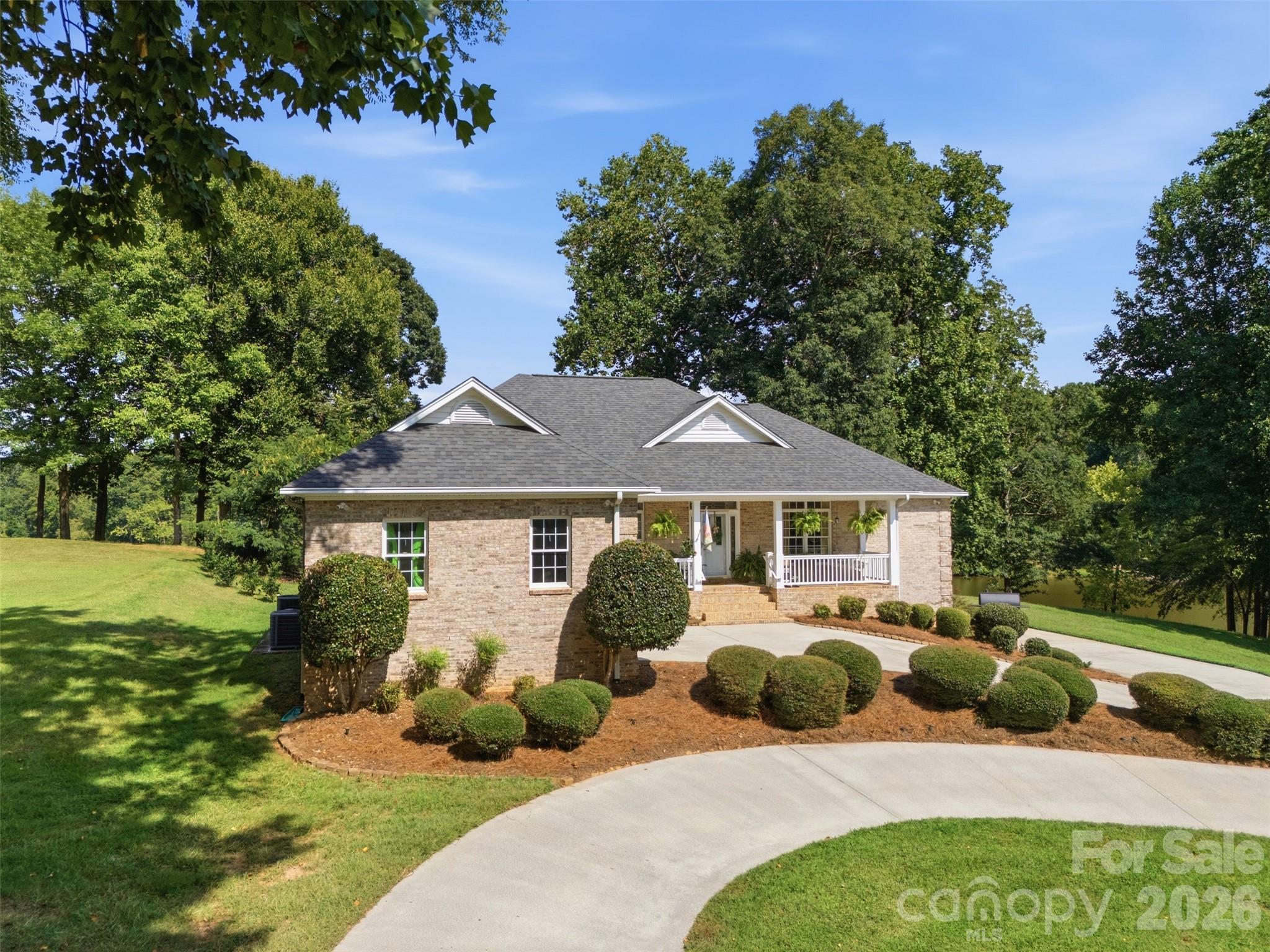 401 Armstrong Drive — Belmont