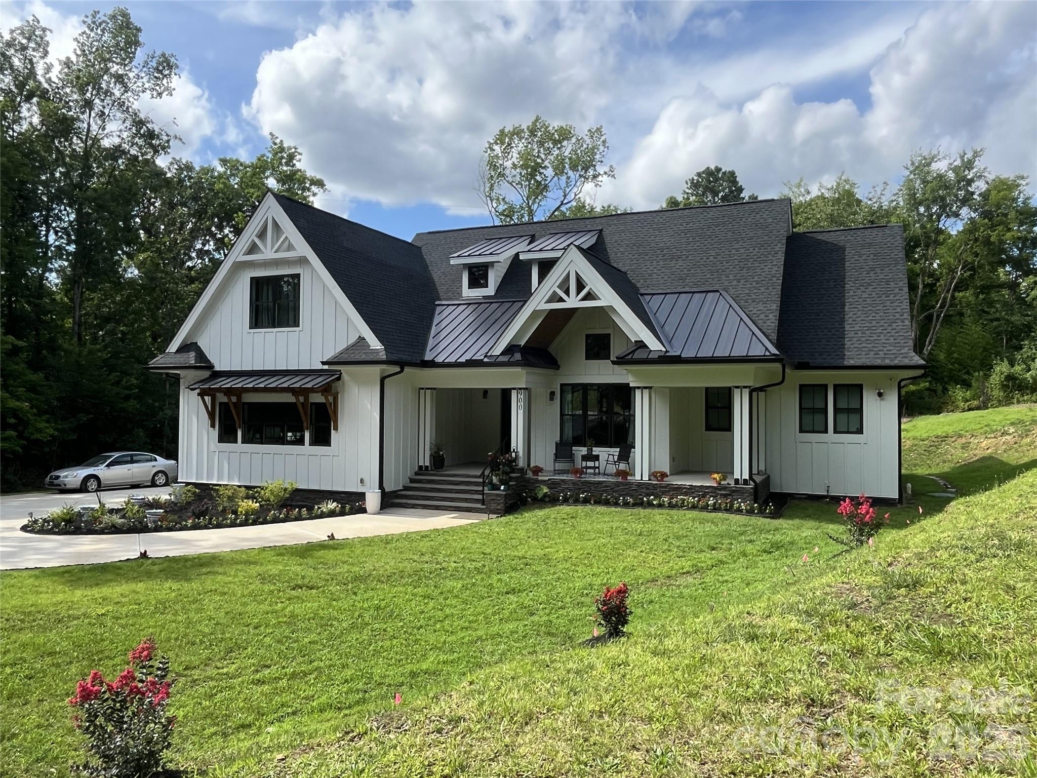 900 Houston Heights Road — Charlotte