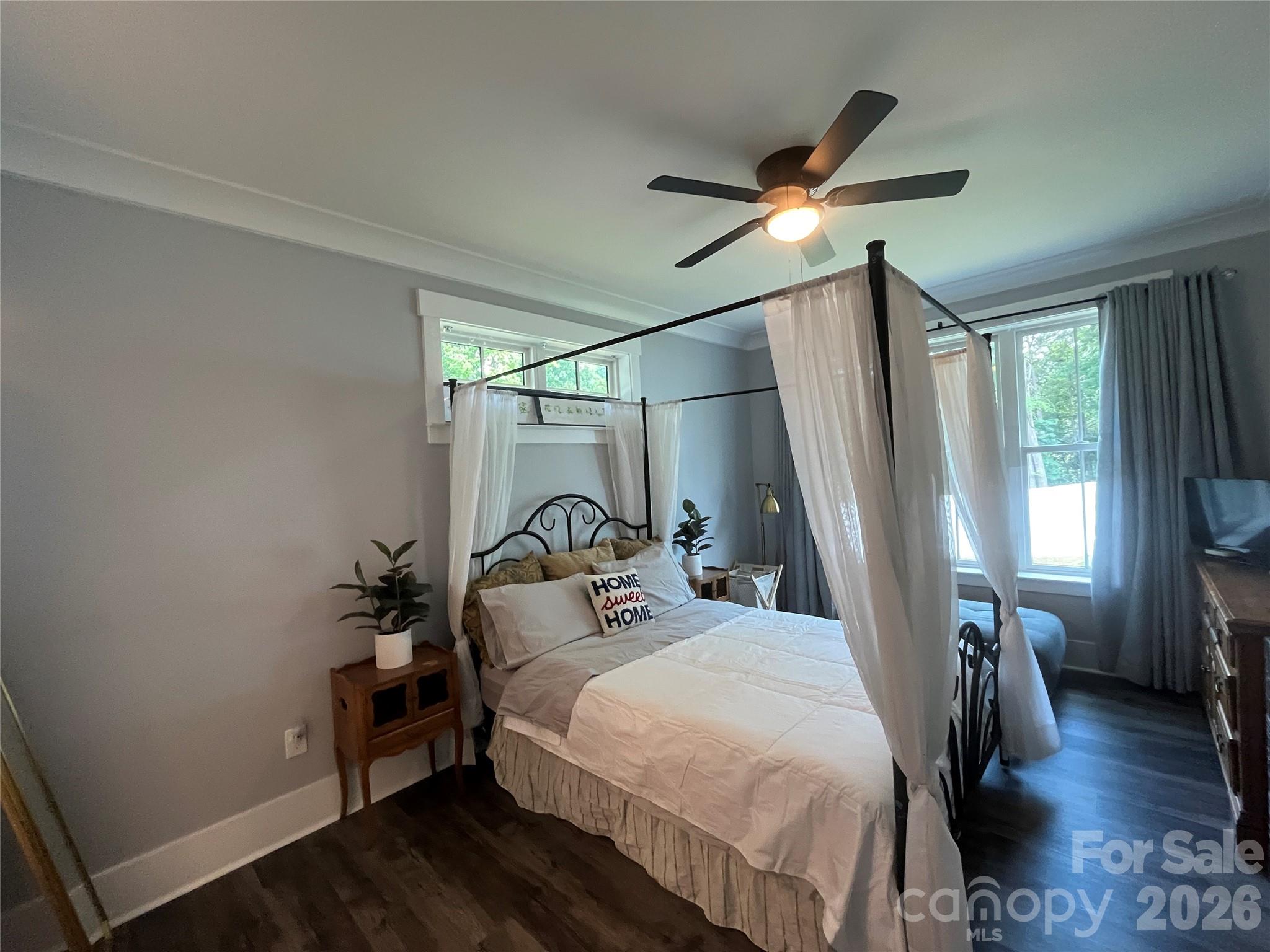 900 Houston Heights Road — Charlotte