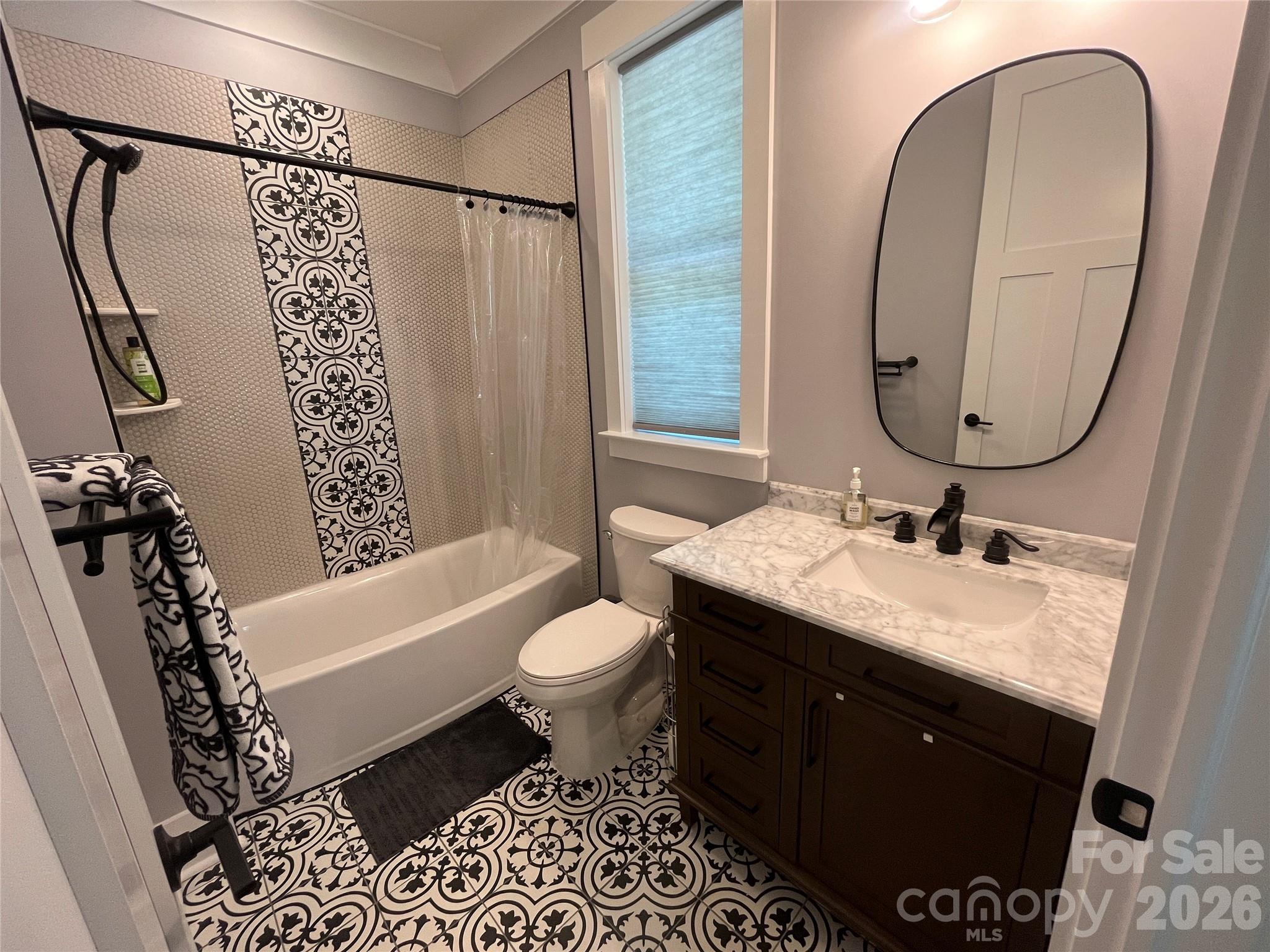 900 Houston Heights Road — Charlotte