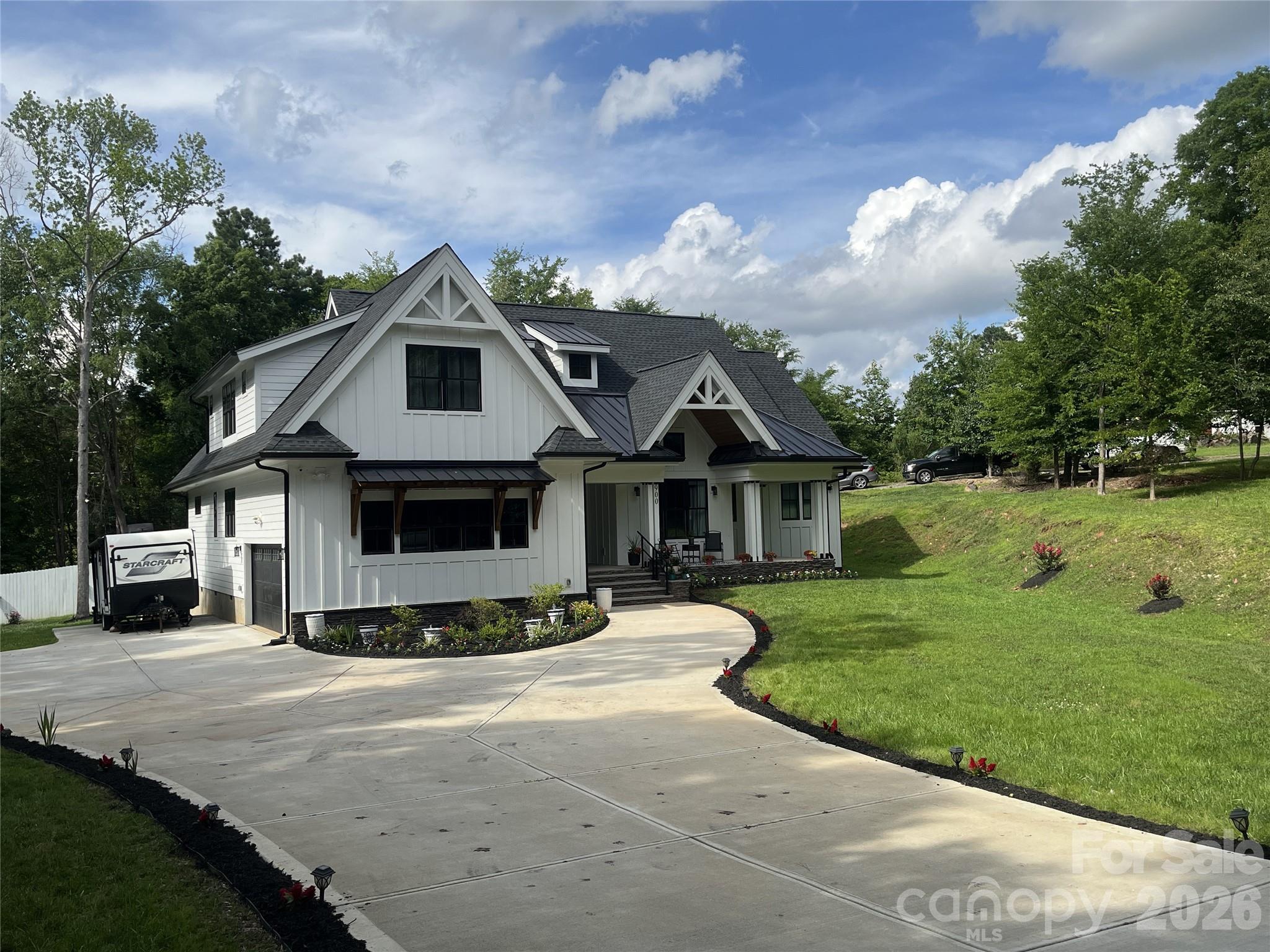 900 Houston Heights Road — Charlotte