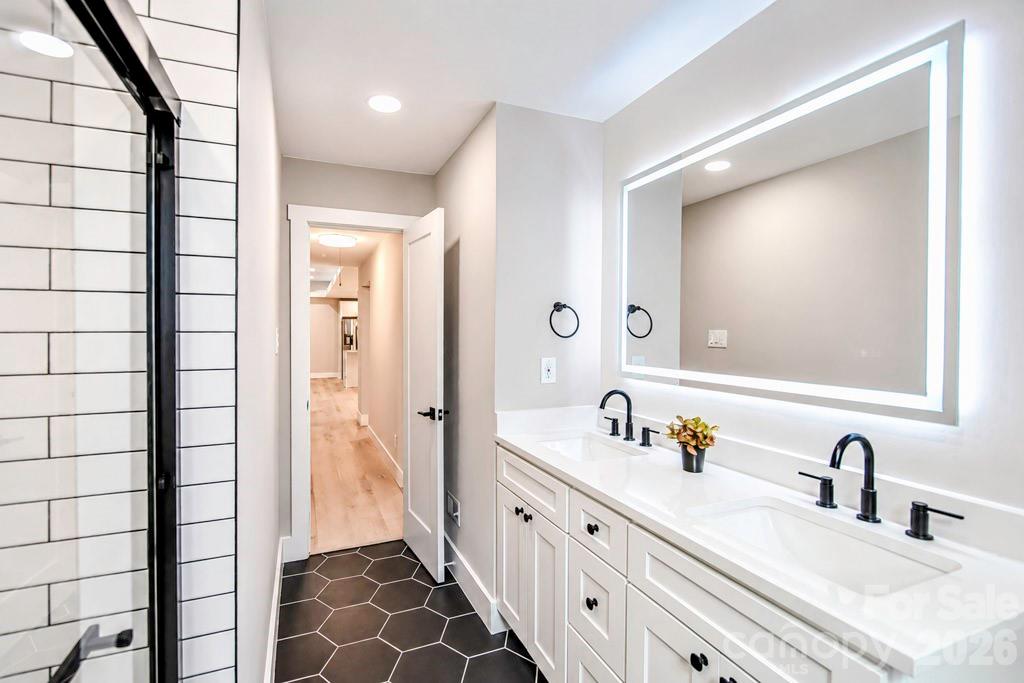 1440 Mcilroy Road — Charlotte