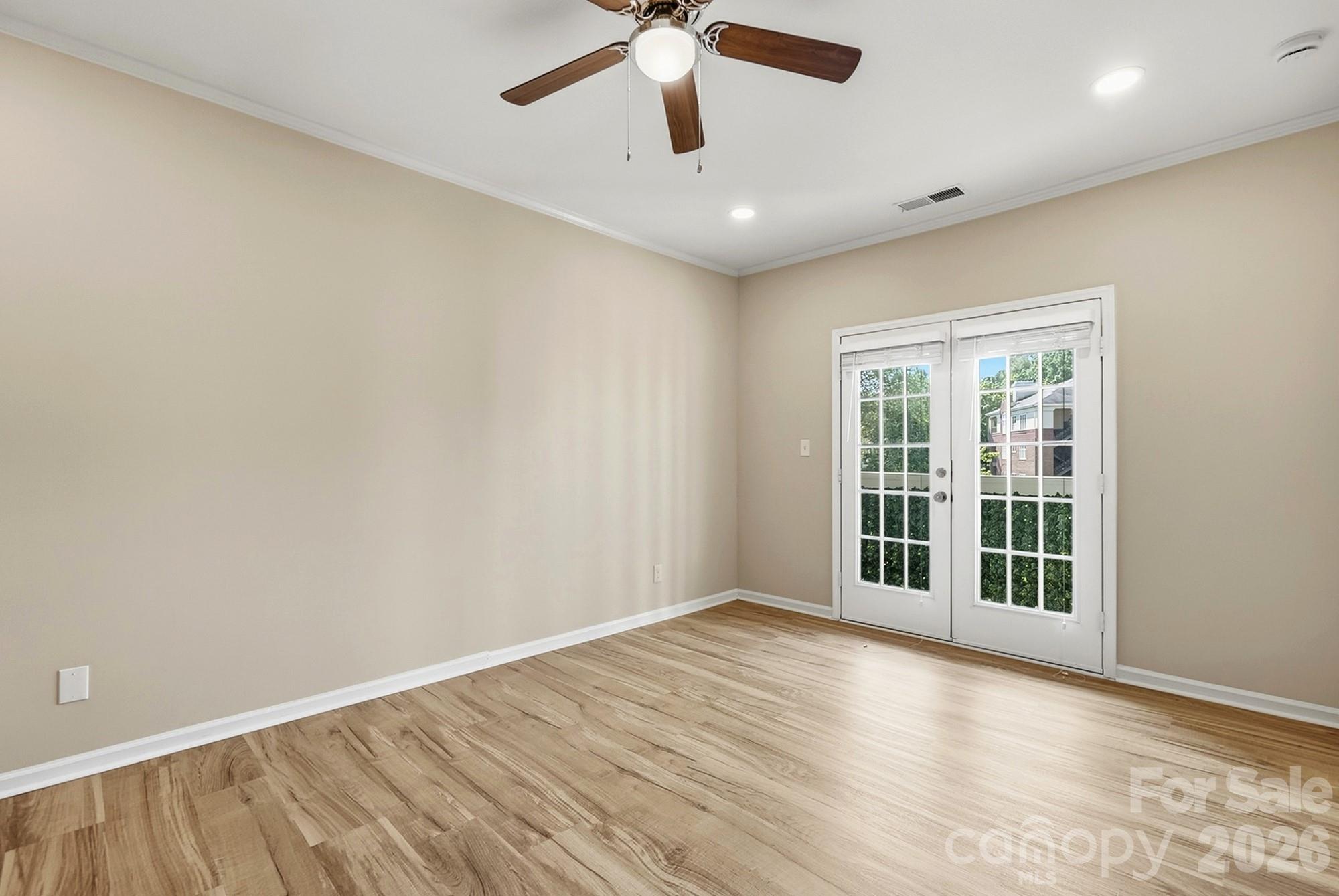 301 Queens Road #207 — Charlotte
