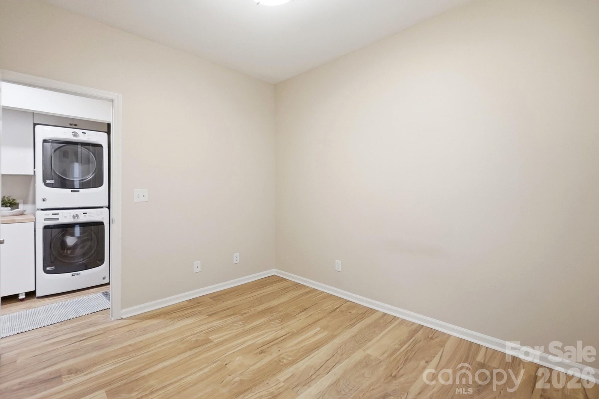 301 Queens Road #207 — Charlotte