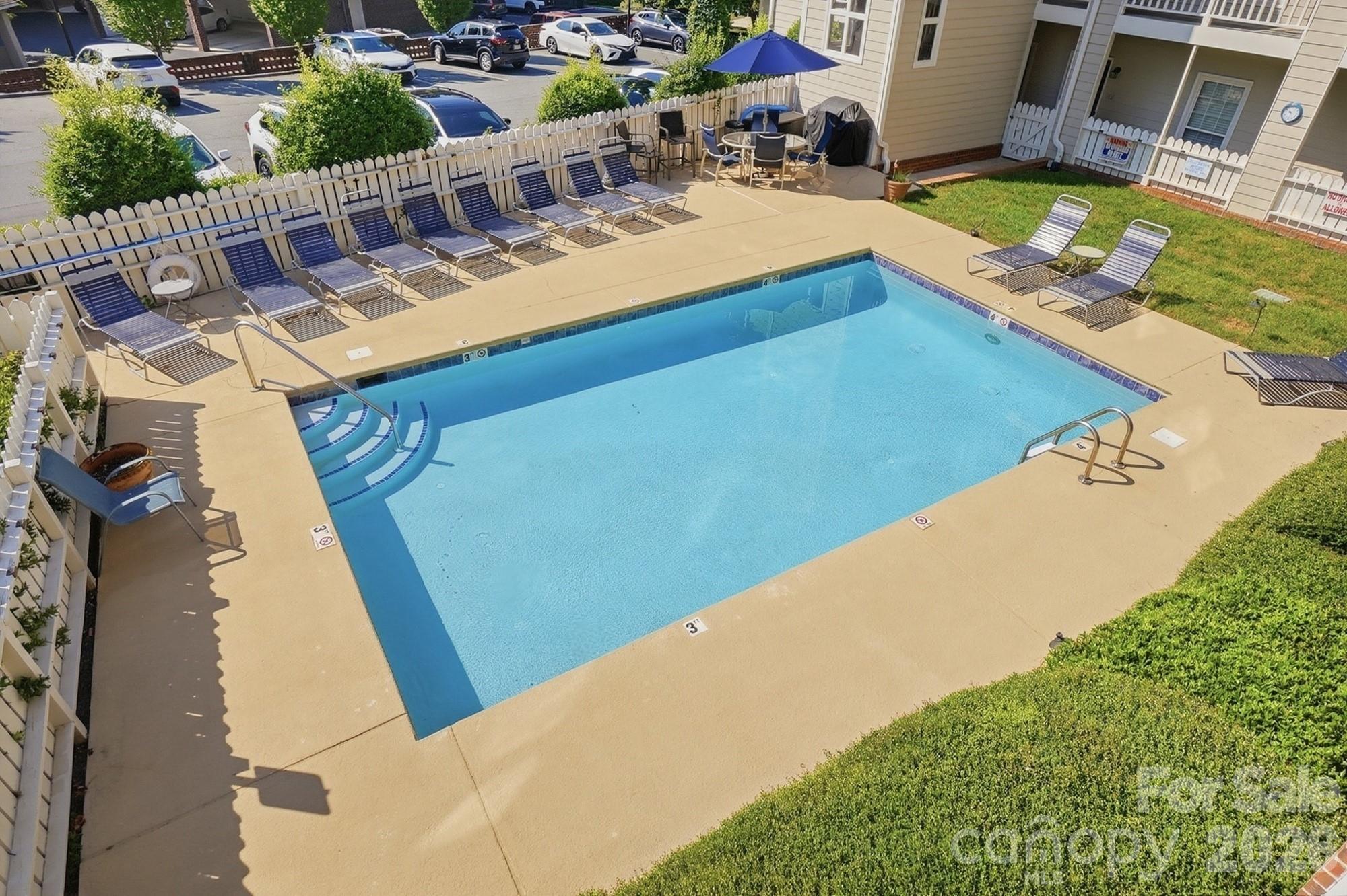 301 Queens Road #207 — Charlotte