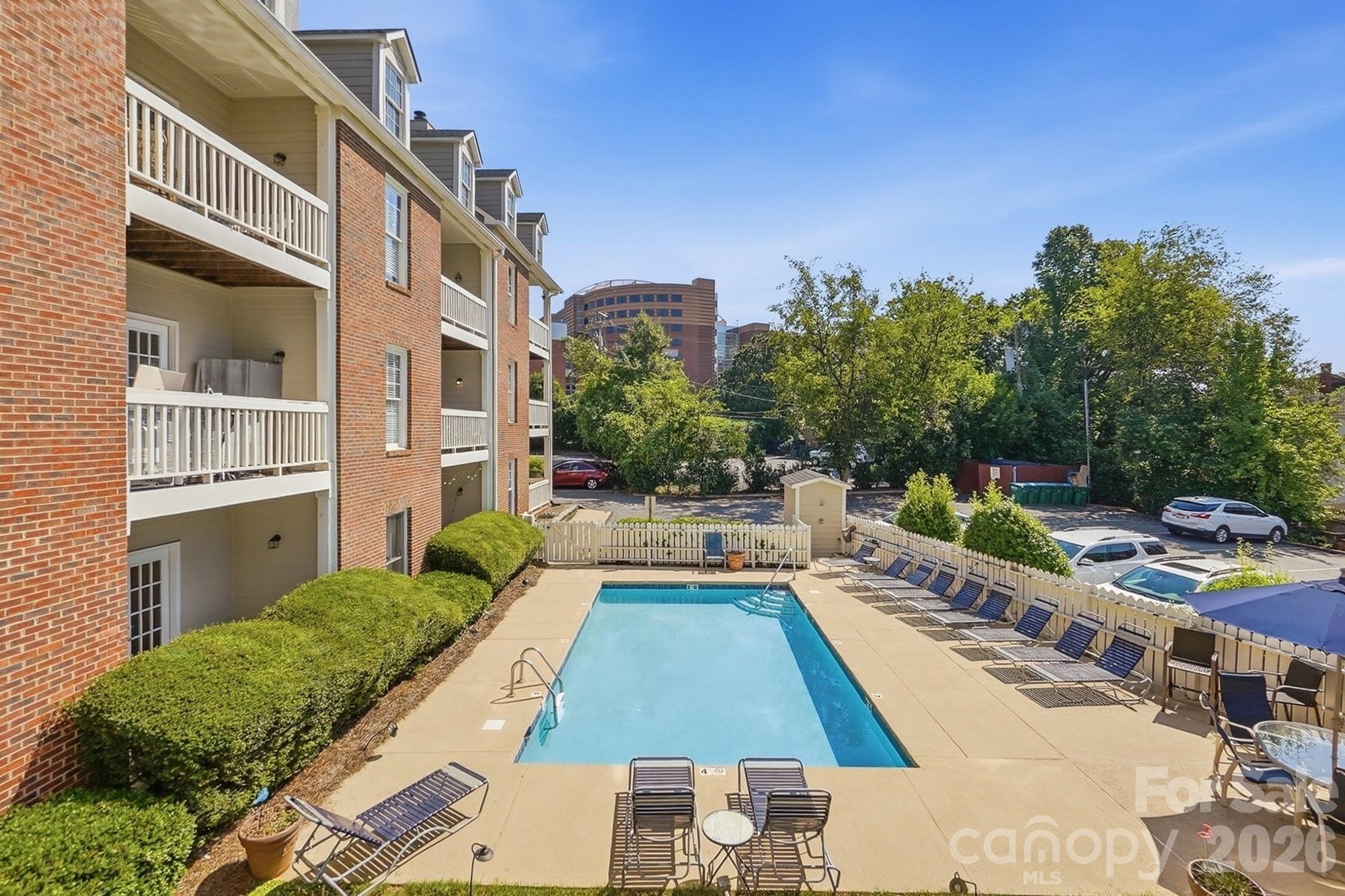301 Queens Road #207 — Charlotte