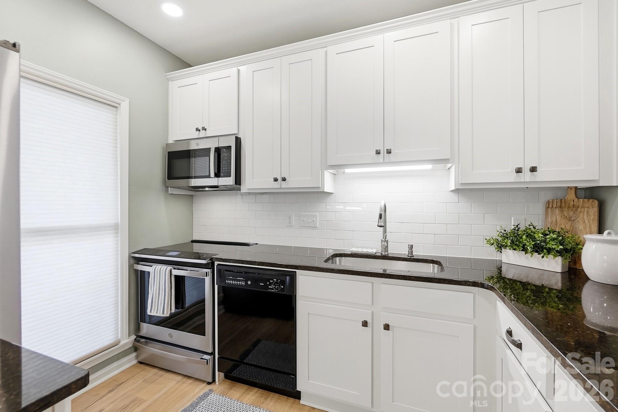 301 Queens Road #207 — Charlotte