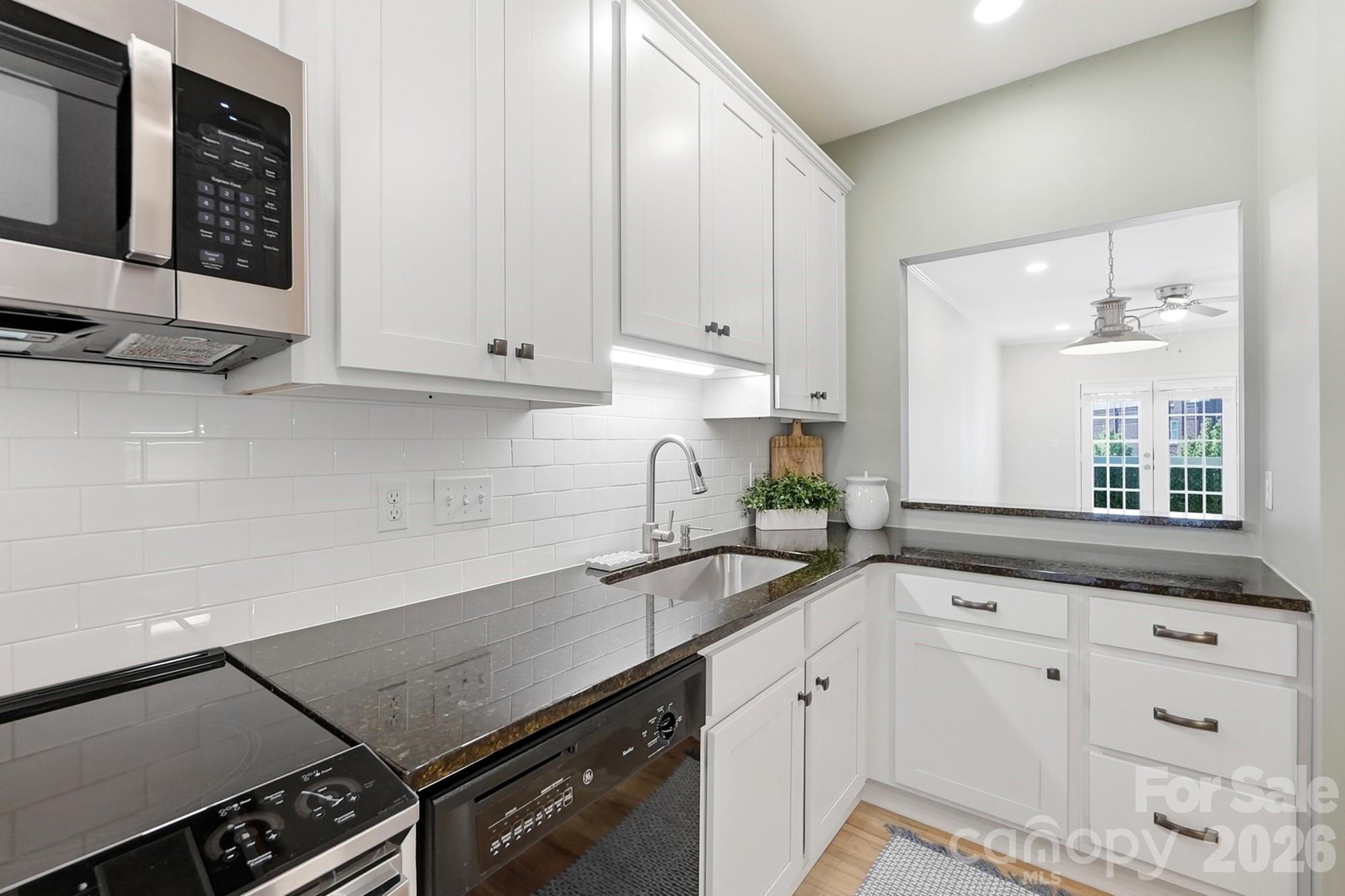301 Queens Road #207 — Charlotte