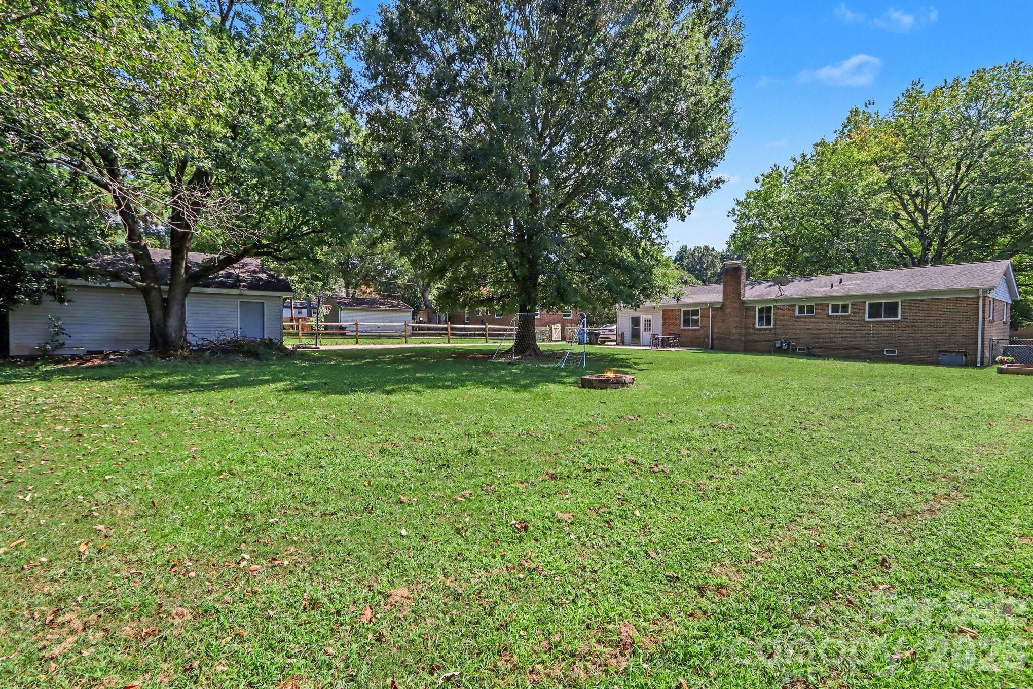 9909 Sunway Drive — Mint Hill