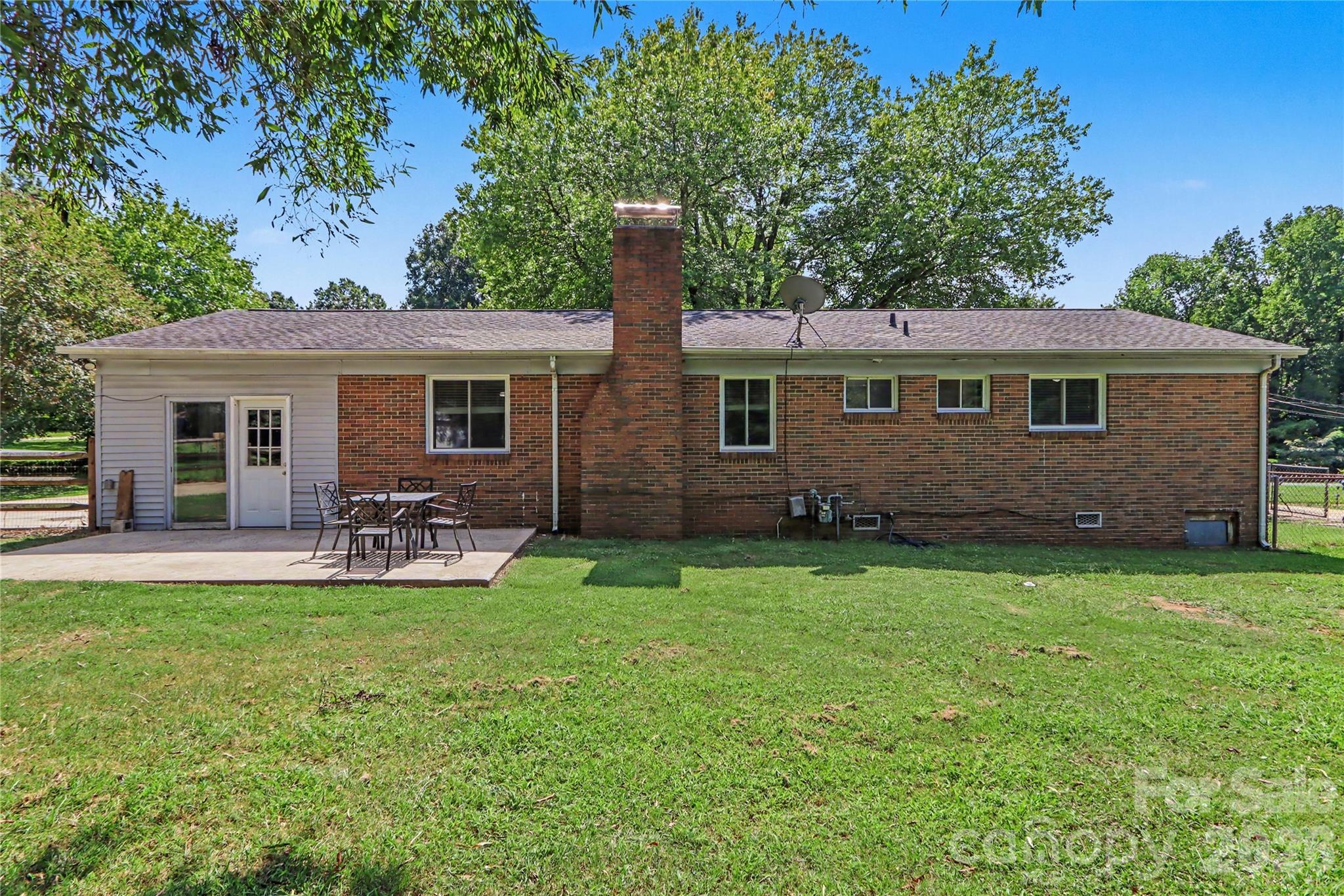 9909 Sunway Drive — Mint Hill