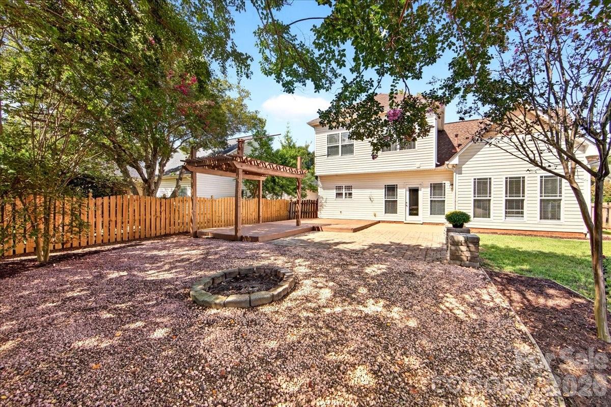 9026 Crusaders Court — Matthews