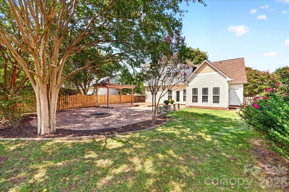 9026 Crusaders Court — Matthews
