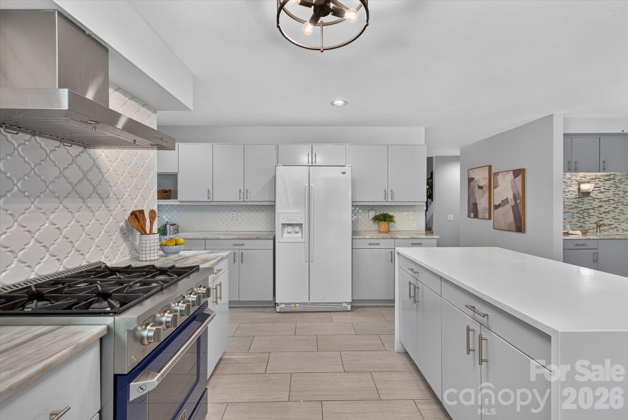 4418 Horseshoe Bend — Matthews