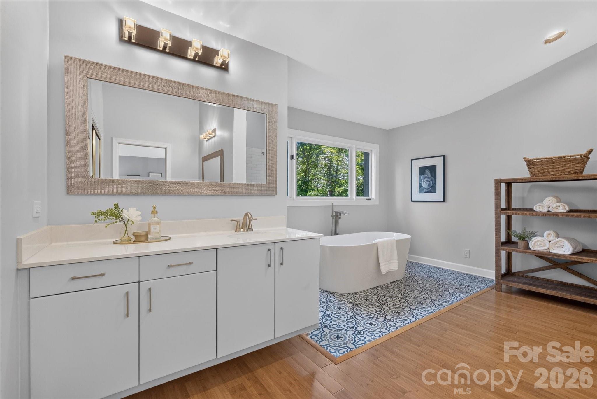 4418 Horseshoe Bend — Matthews