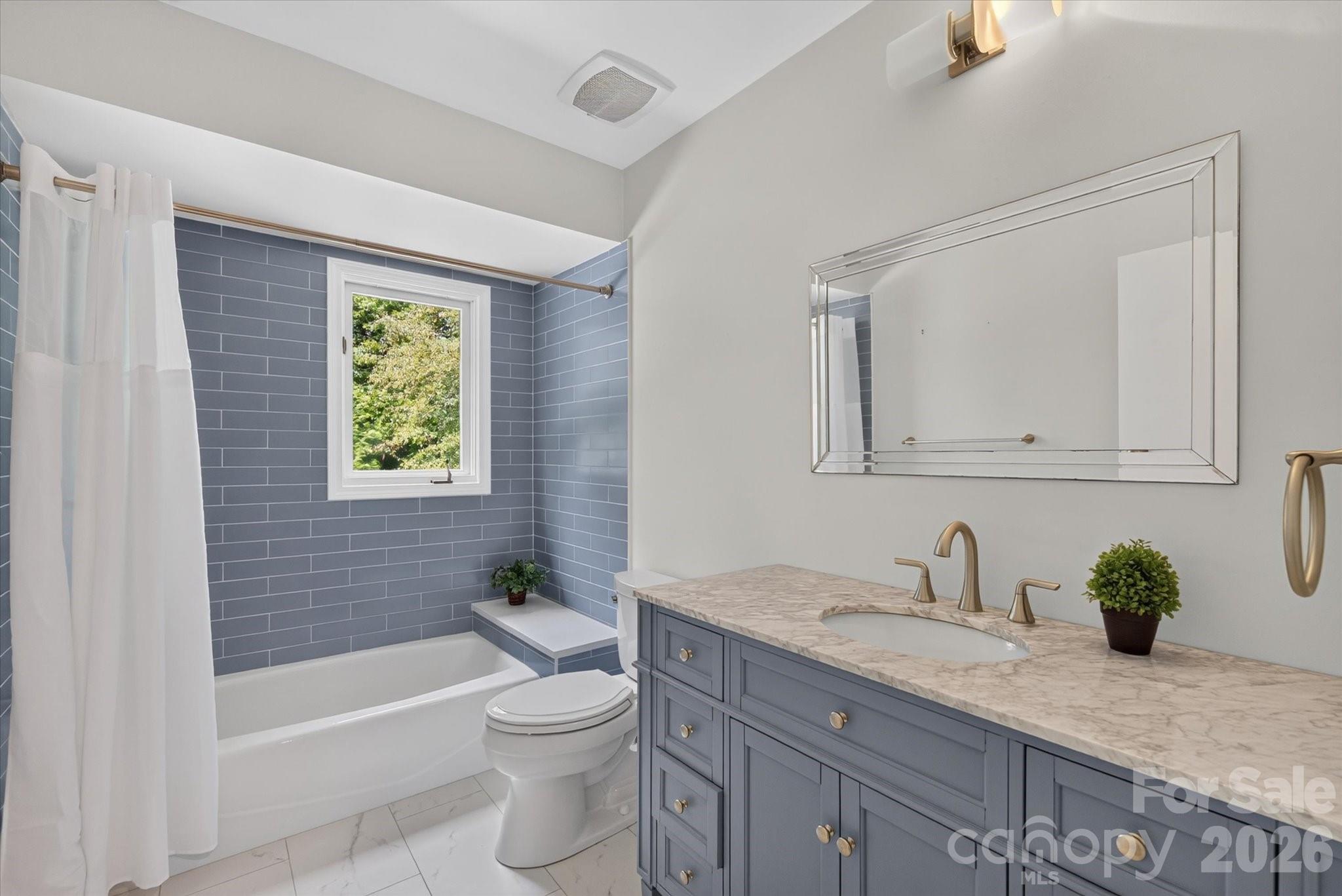 4418 Horseshoe Bend — Matthews
