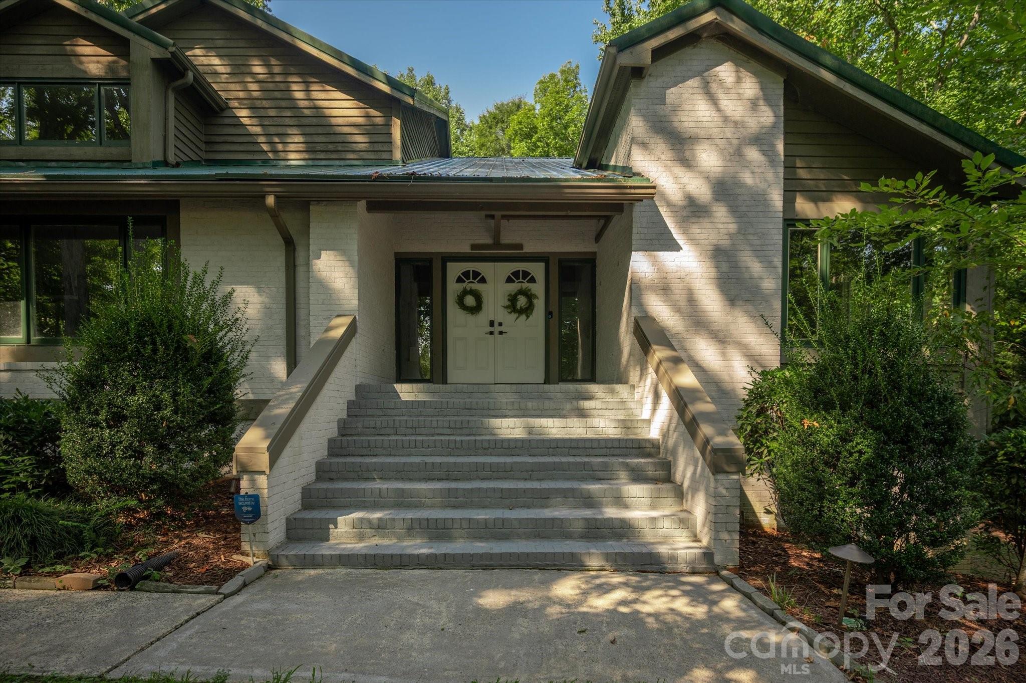 4418 Horseshoe Bend — Matthews