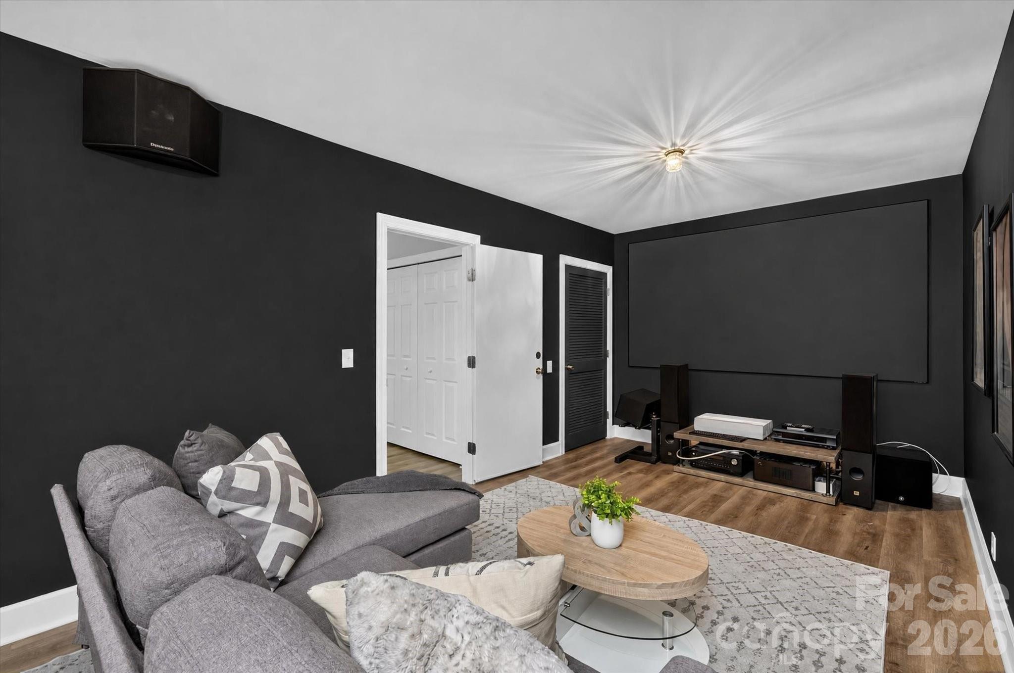 4418 Horseshoe Bend — Matthews