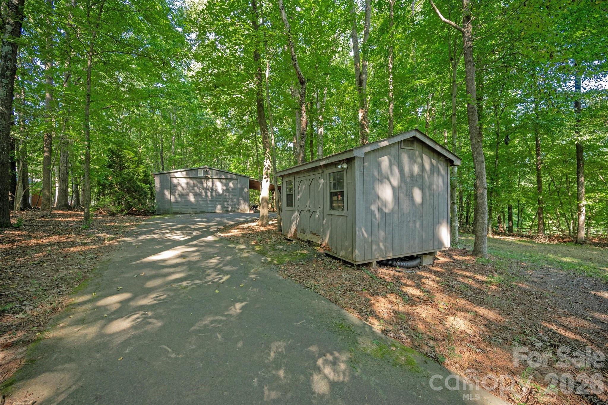 4418 Horseshoe Bend — Matthews