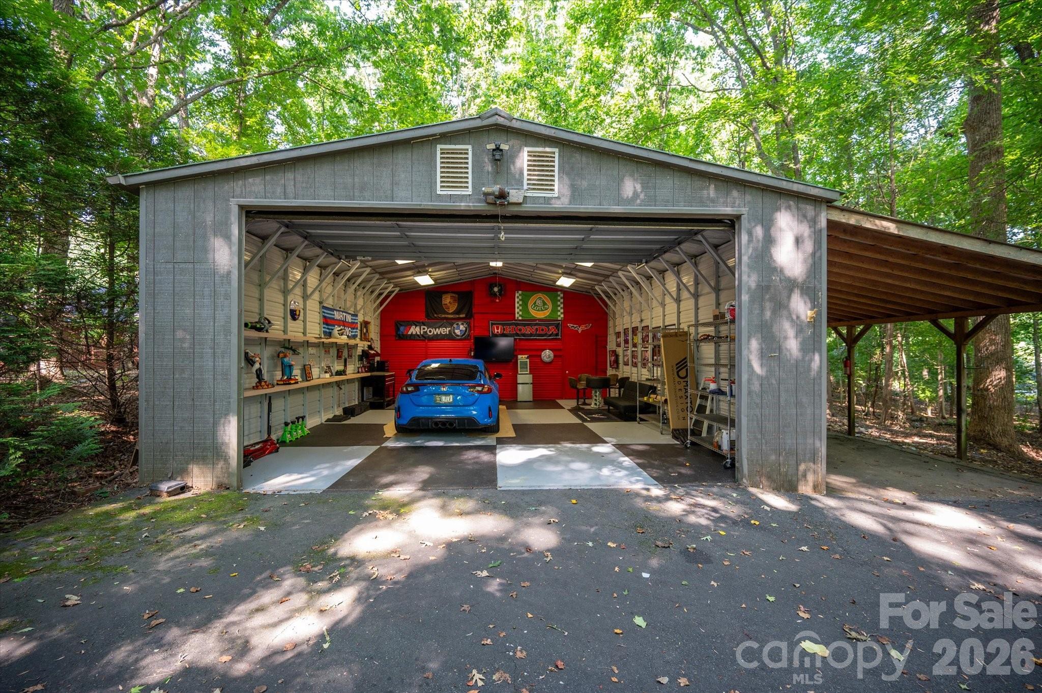 4418 Horseshoe Bend — Matthews