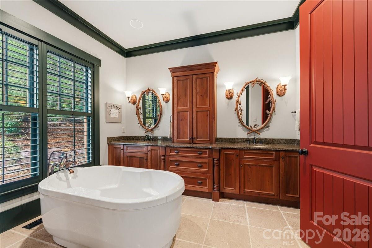 5140 Beech Bluff Drive — Morganton