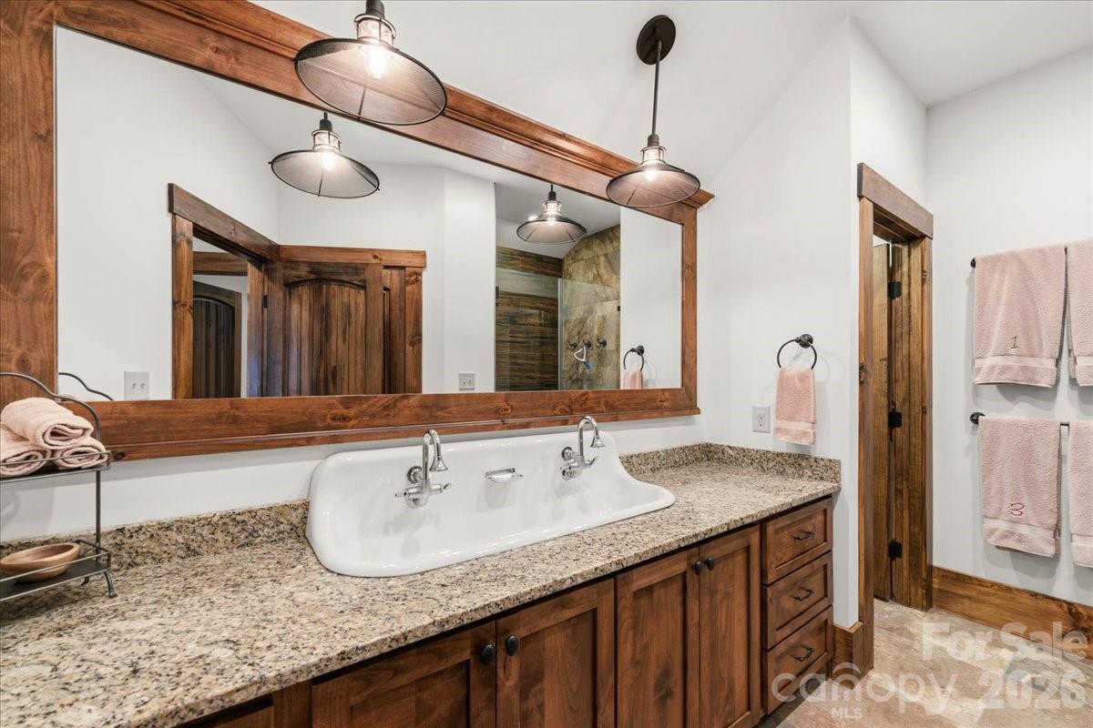 5140 Beech Bluff Drive — Morganton