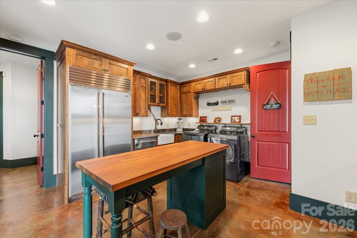 5140 Beech Bluff Drive — Morganton