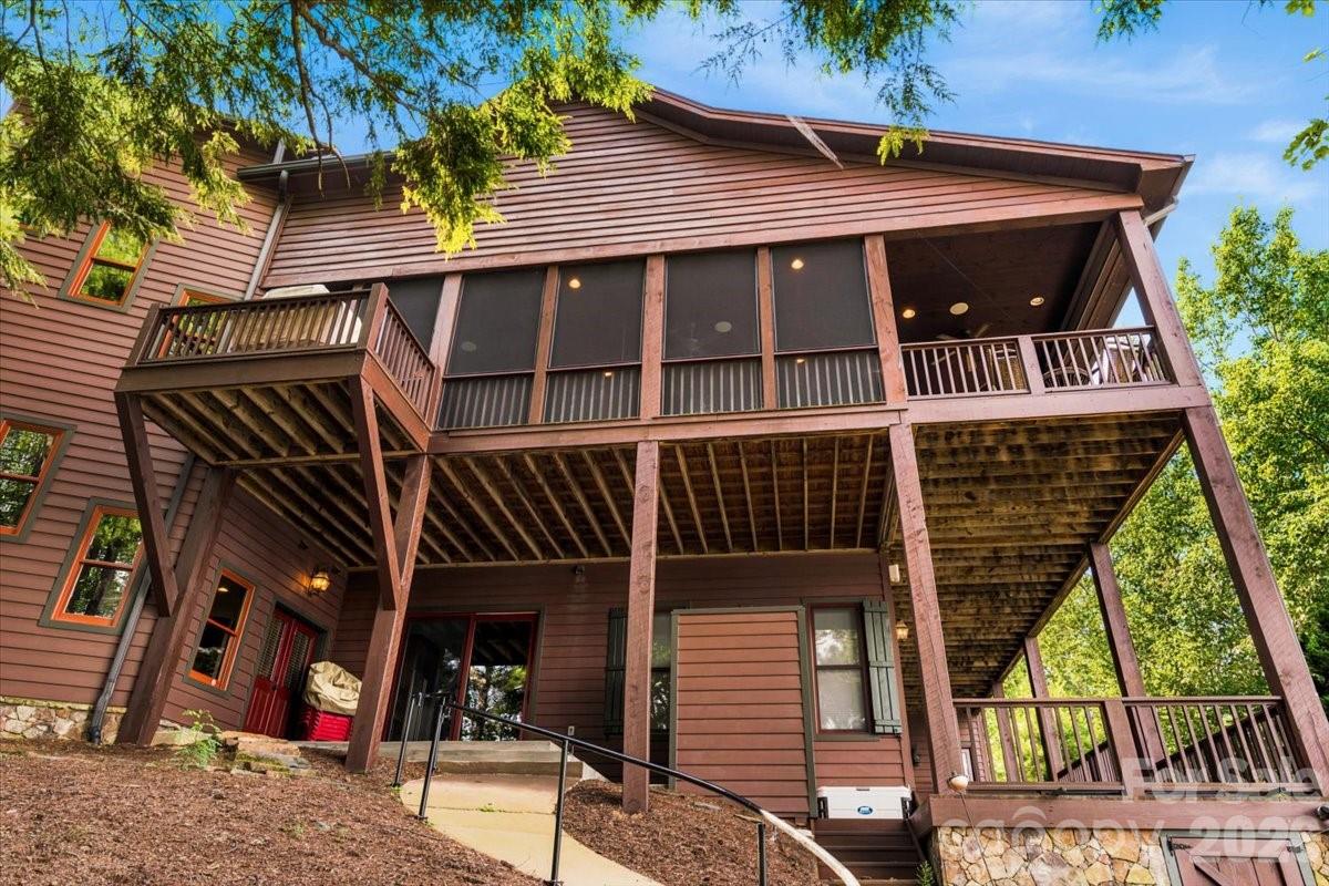 5140 Beech Bluff Drive — Morganton