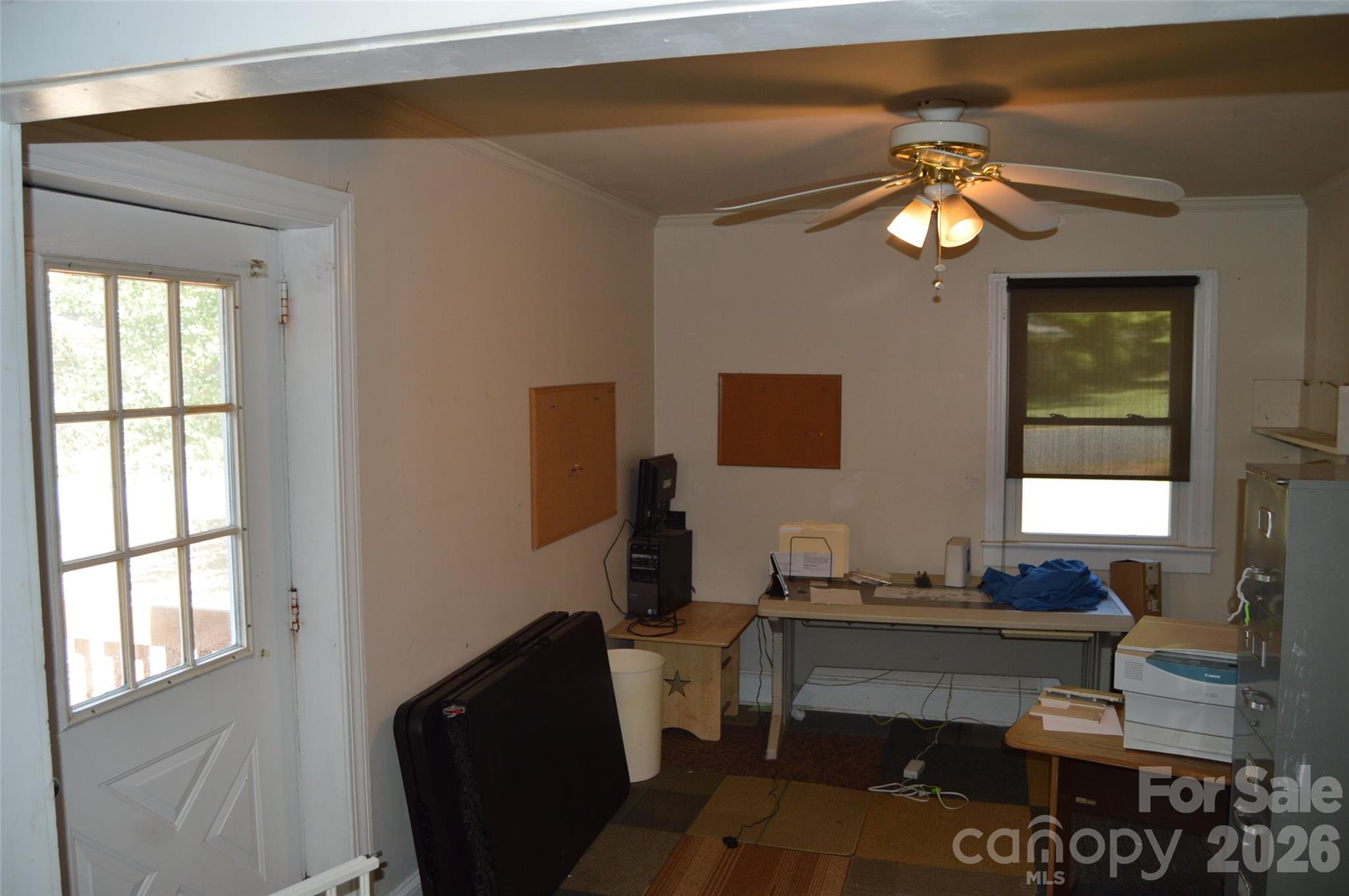437 Hillcrest Road — Statesville