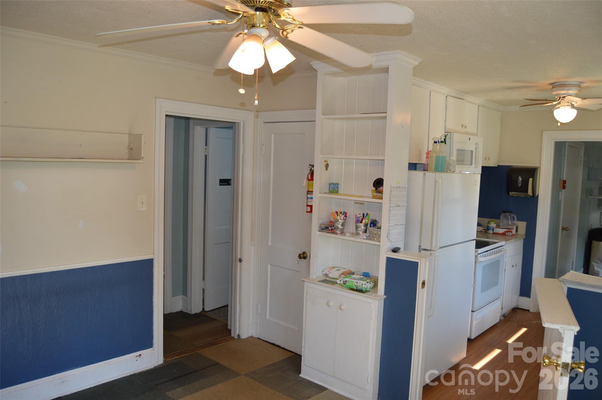 437 Hillcrest Road — Statesville