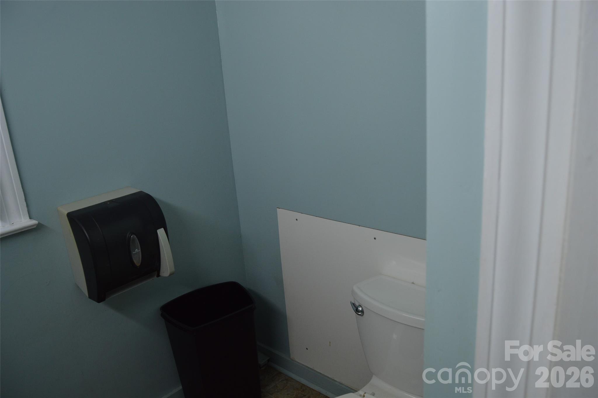 437 Hillcrest Road — Statesville