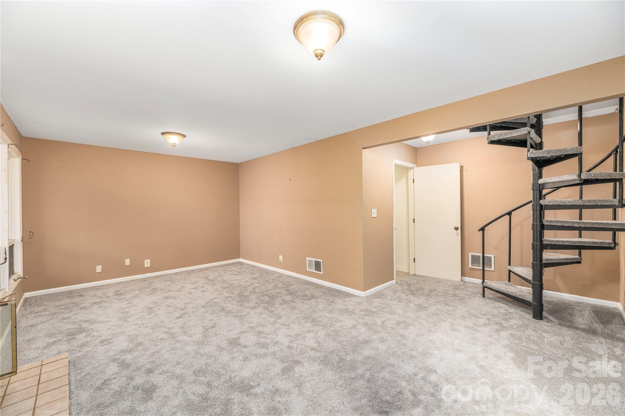 11 Maple Ridge Lane — Asheville