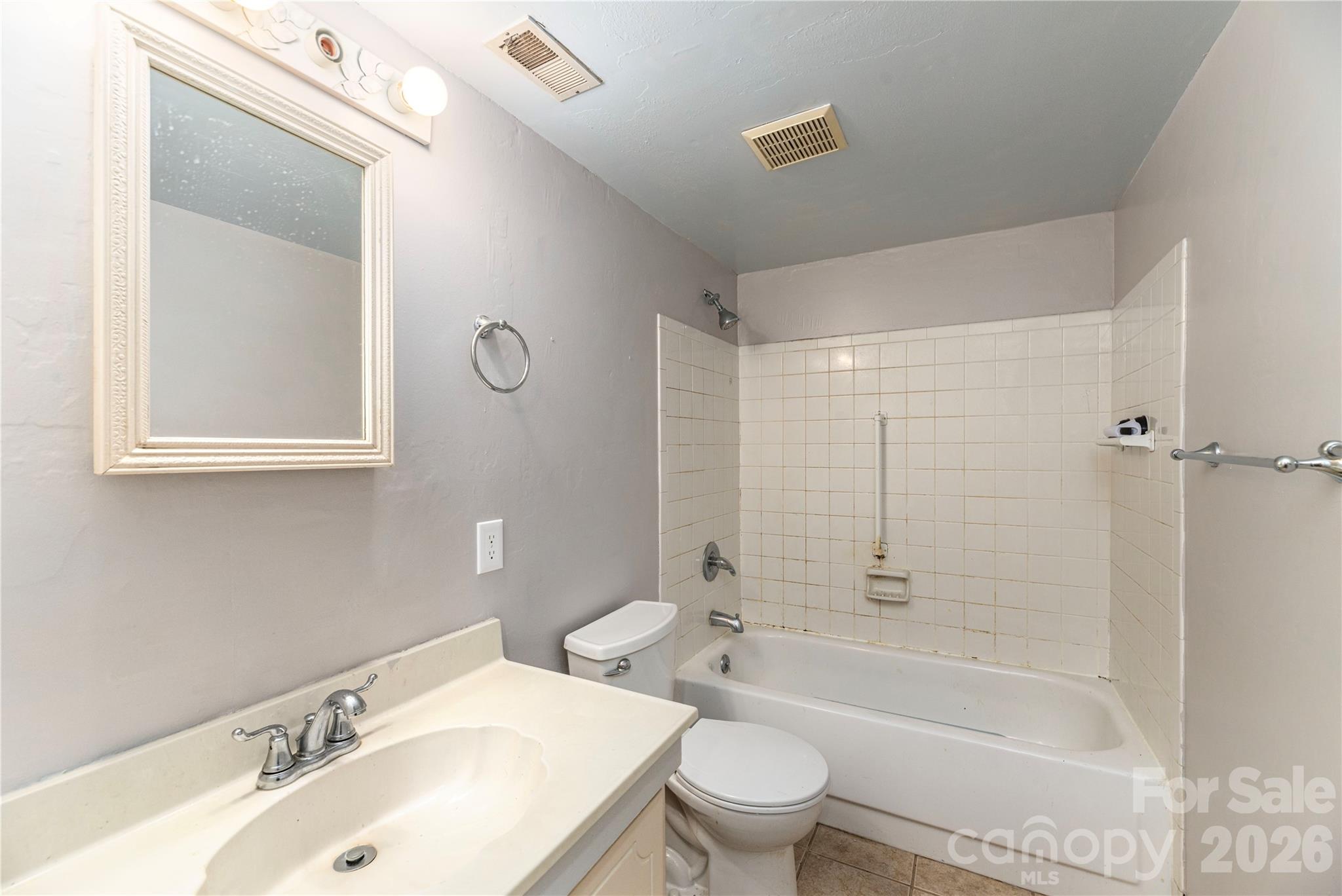 11 Maple Ridge Lane — Asheville