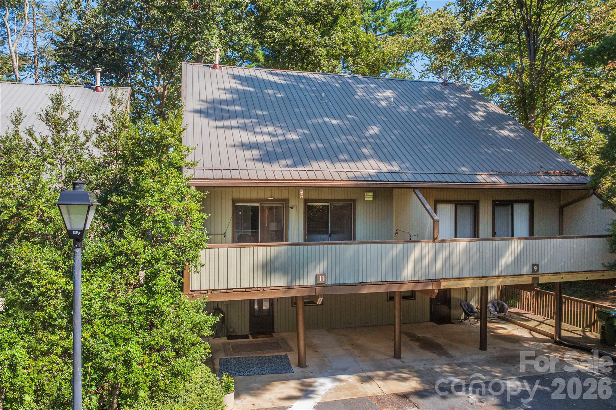 11 Maple Ridge Lane — Asheville