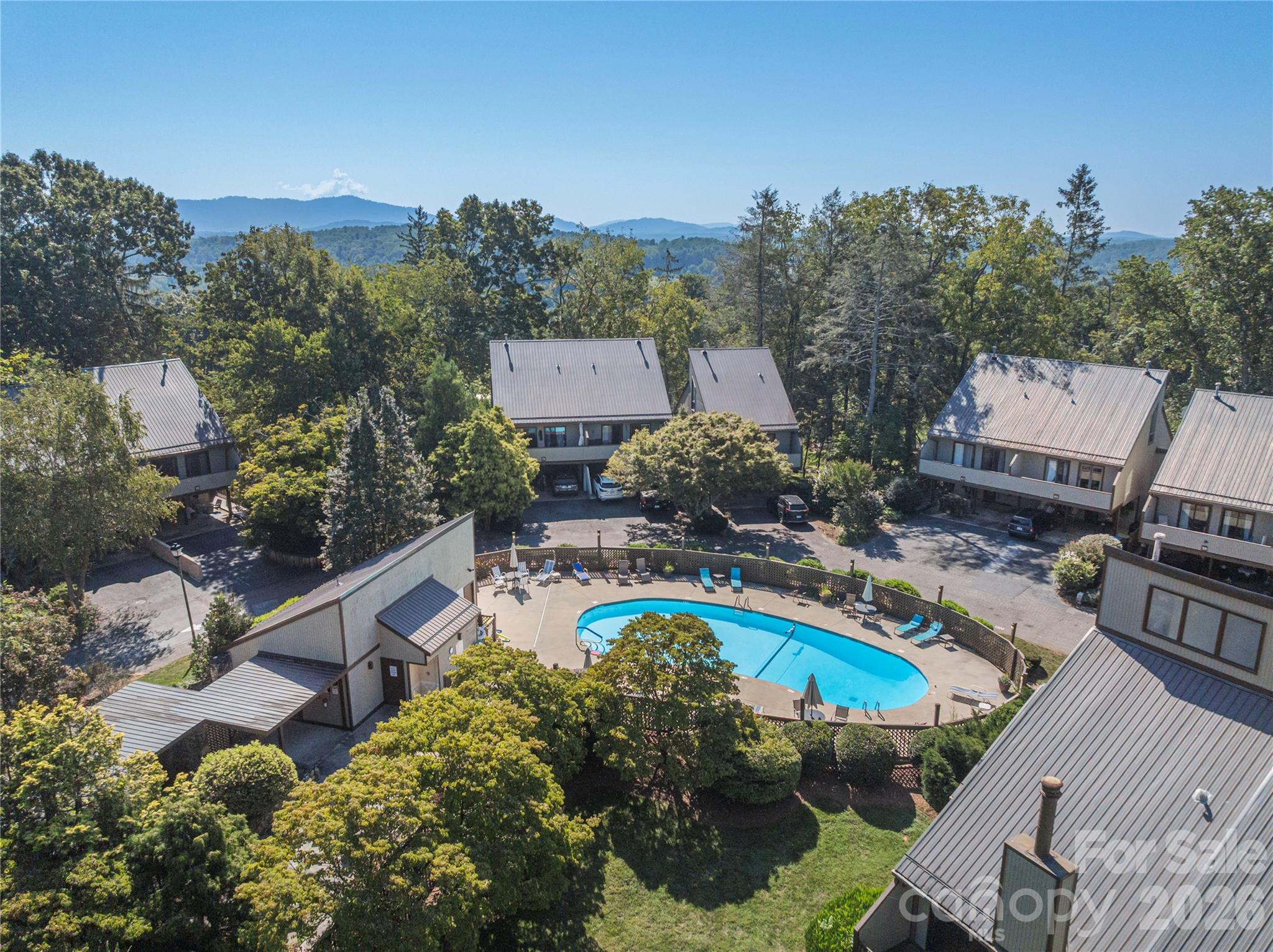 11 Maple Ridge Lane — Asheville