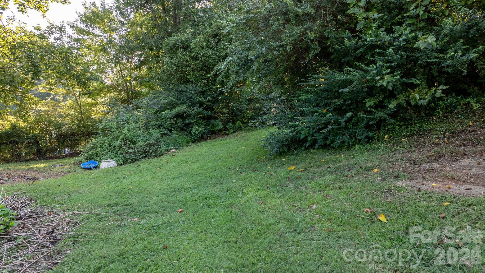 3221 1st Avenue Drive SE — Conover