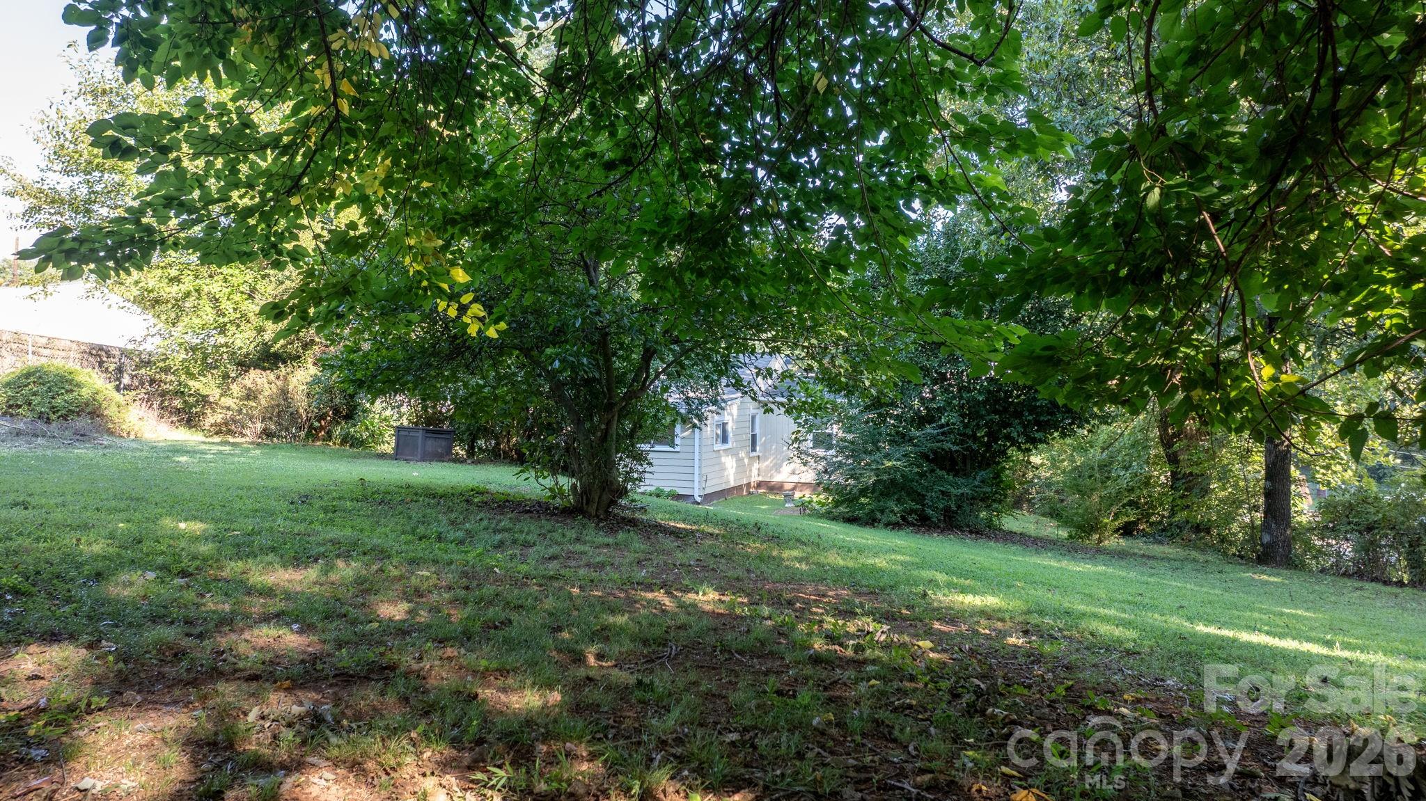 3221 1st Avenue Drive SE — Conover