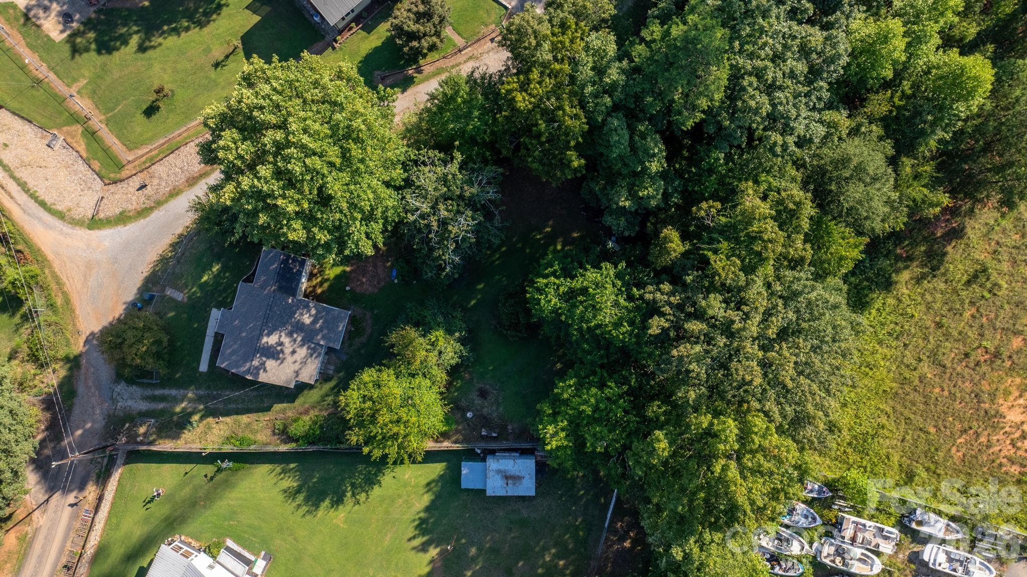 3221 1st Avenue Drive SE — Conover