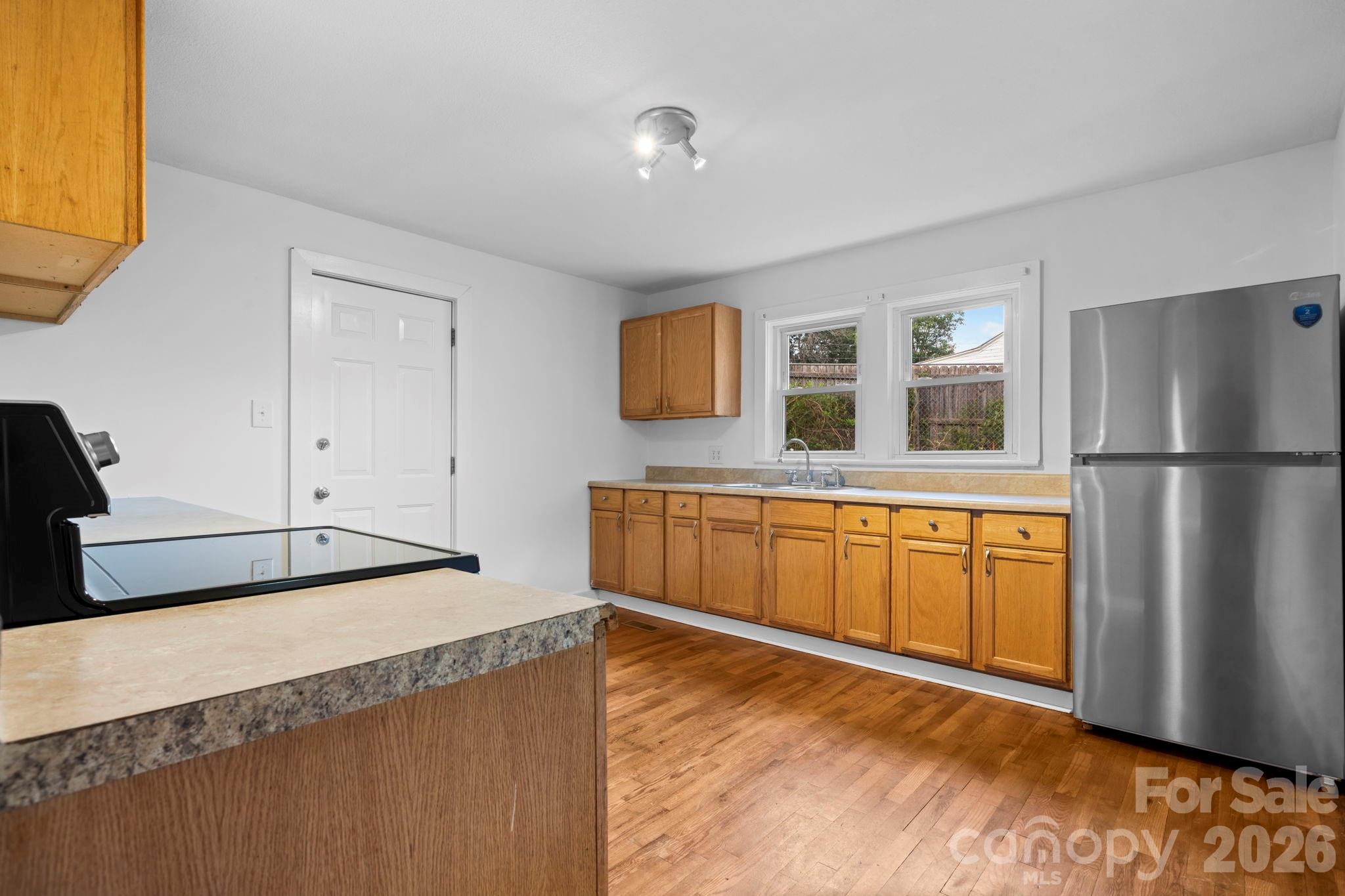 3221 1st Avenue Drive SE — Conover
