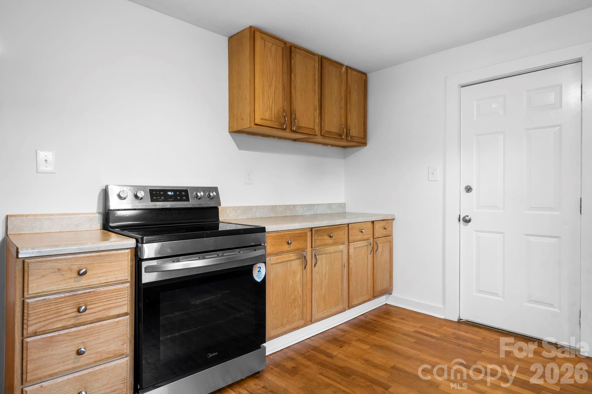 3221 1st Avenue Drive SE — Conover