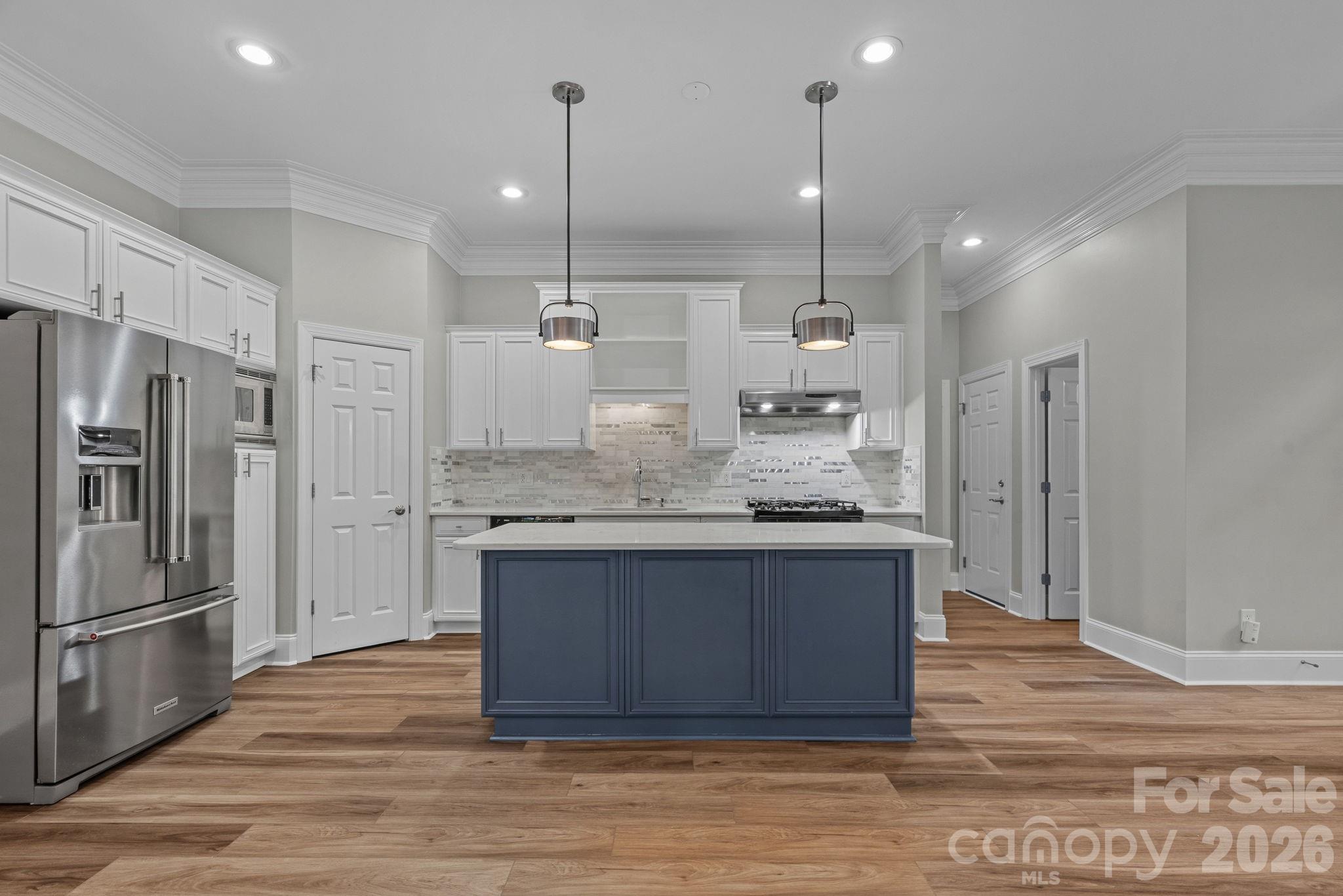 6415 Wakehurst Road — Charlotte